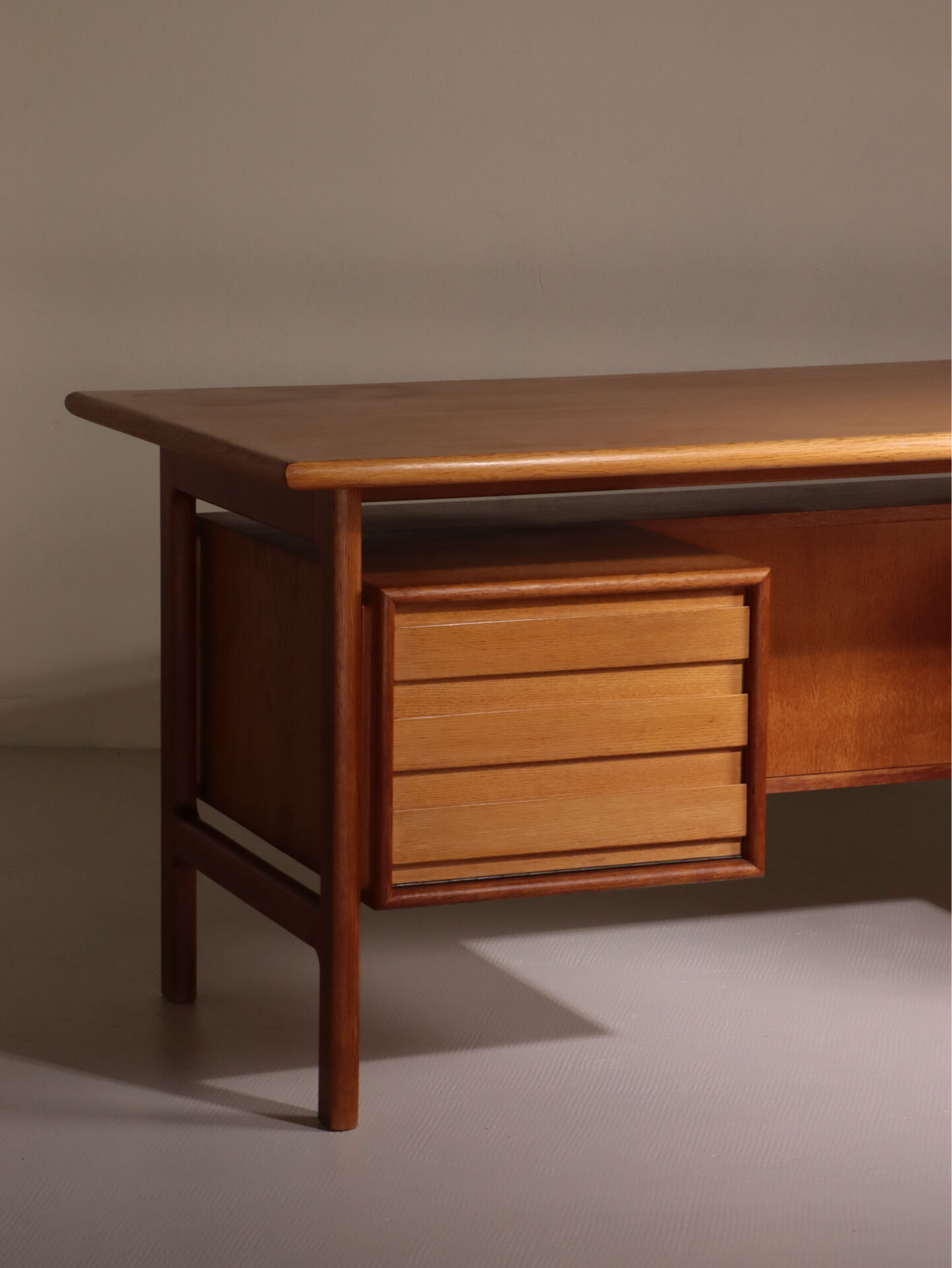 Bureau scandinave vintage