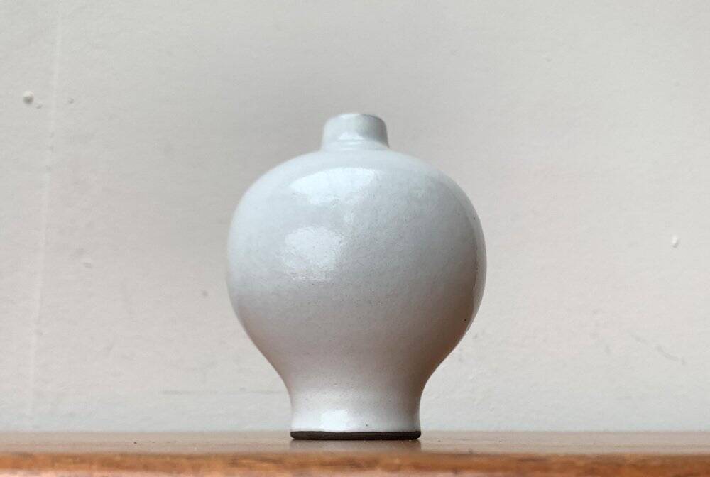 Mid-century German studio pottery vase by BKW Böttger Keramik Wandsbek, 1960s.