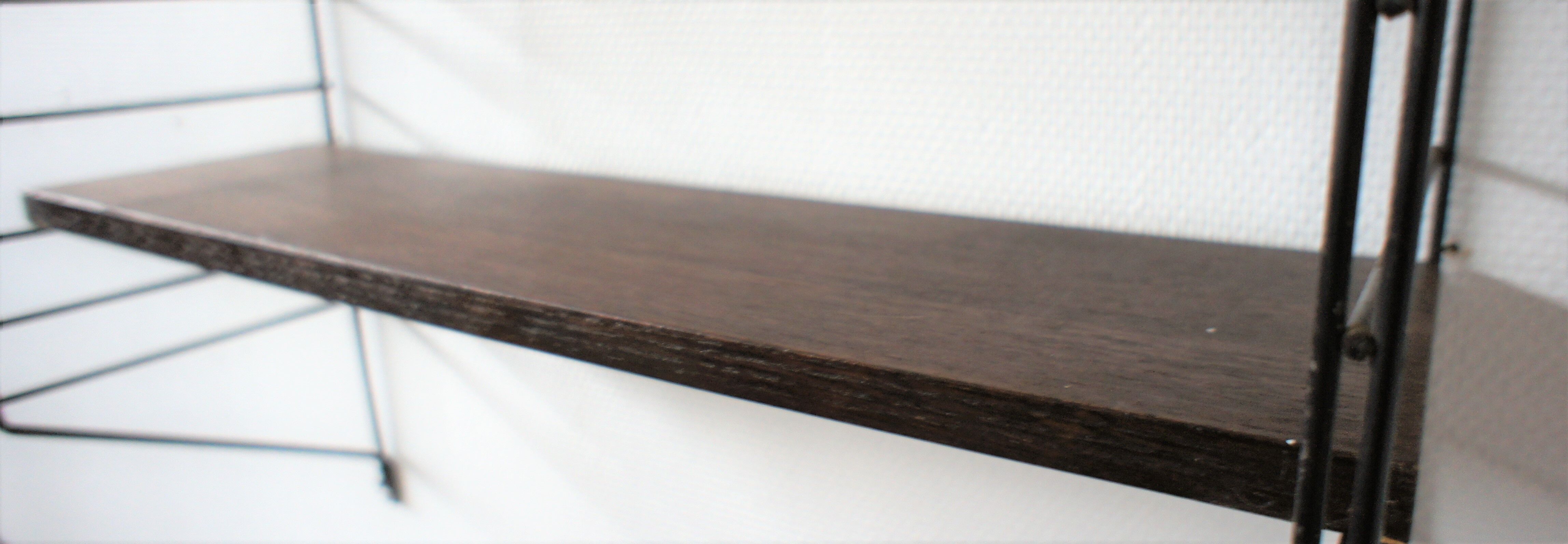 Tomado shelf metal and wood