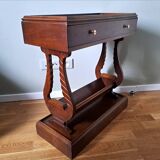 Pedestal table with lyre legs