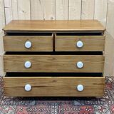 English chest of drawers of the nineteenth century in pitch pin