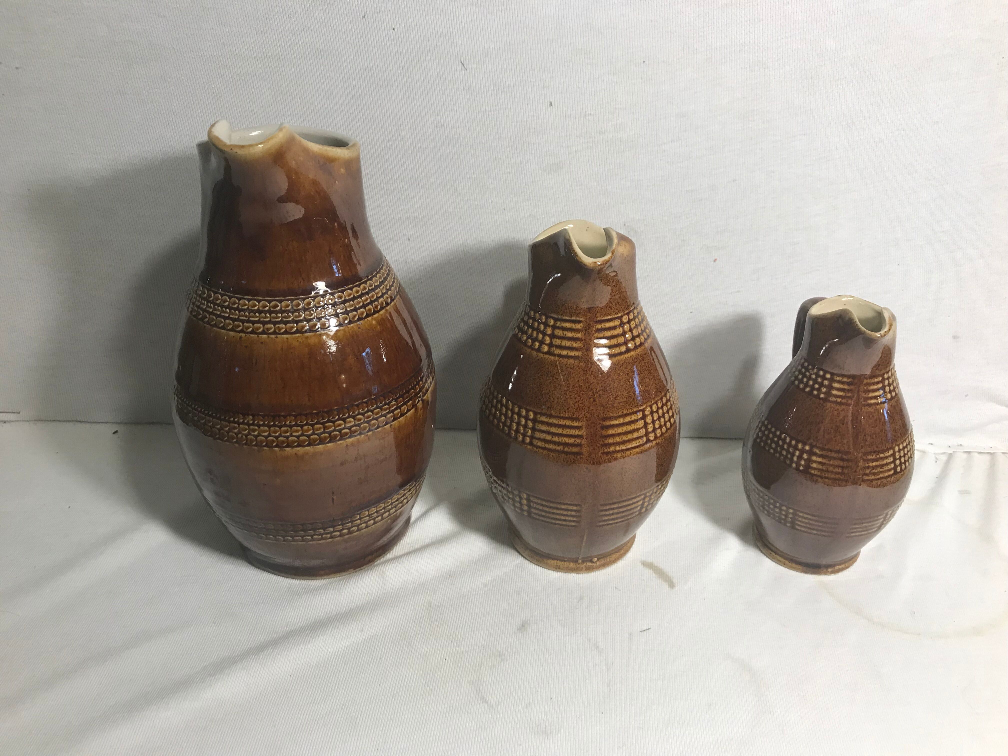 Series 3 former pitchers sandstone from Berry