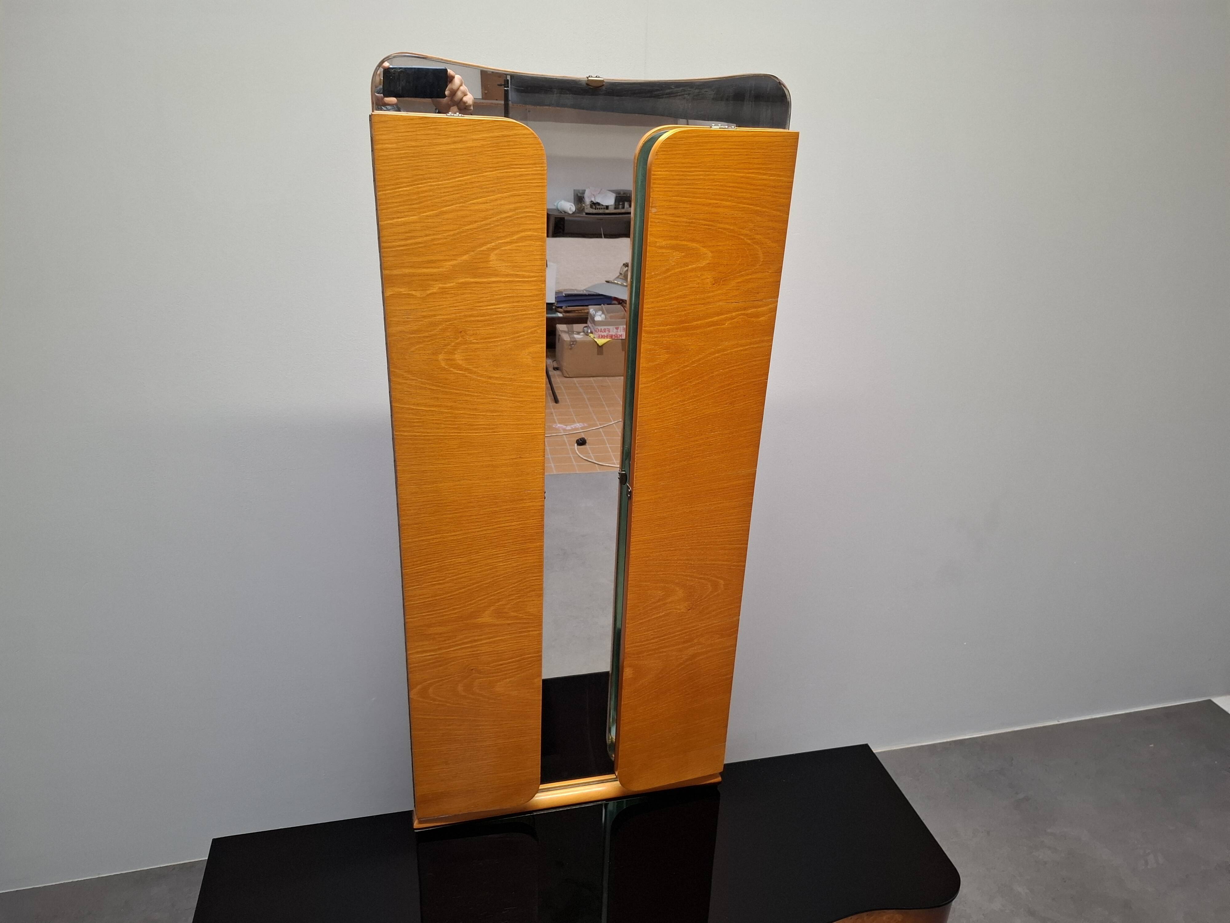 Art Deco Vanity Cabinet Attributed to Jindřich Halabala, Czechoslovakia, 19