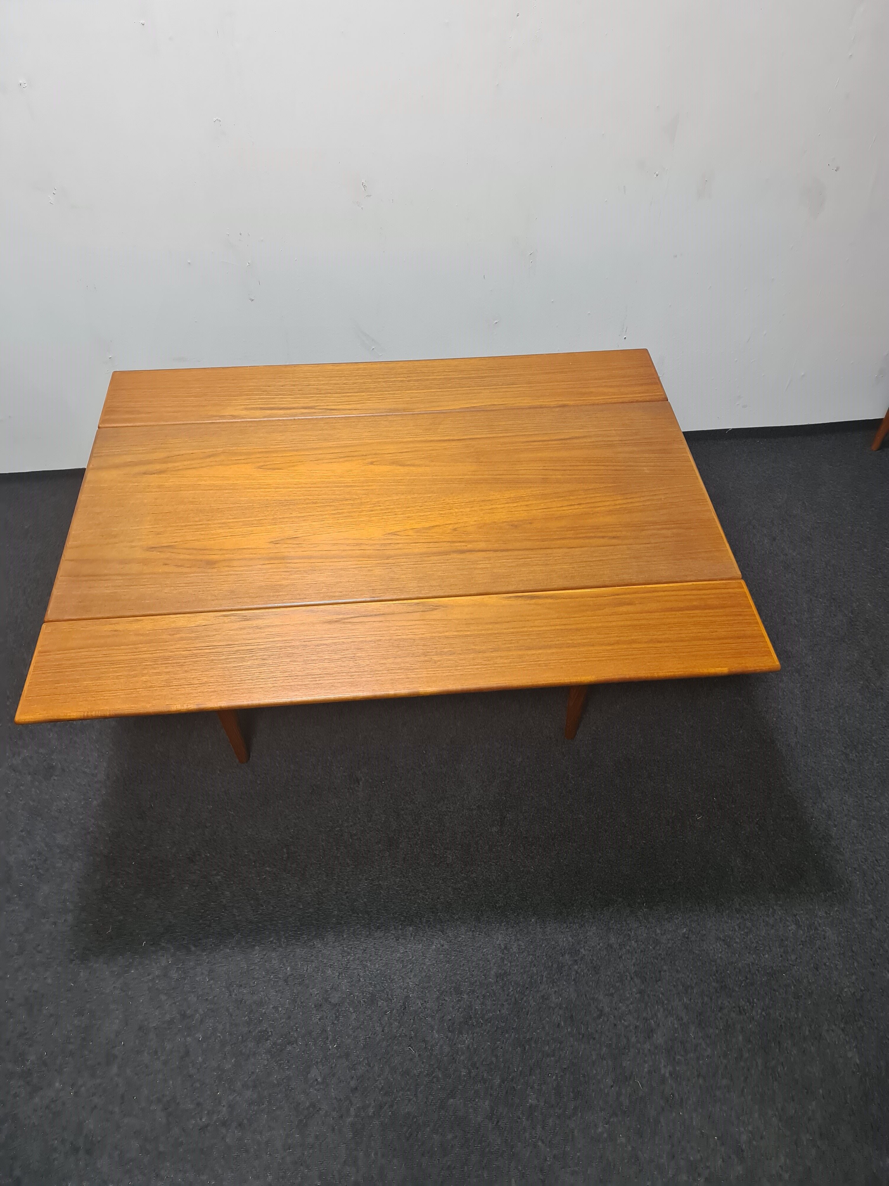 Danish adjustable teak coffee table, Kai Kristiansen