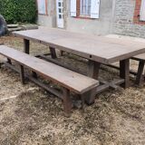 Table de.ferme et ses 2 bancs
