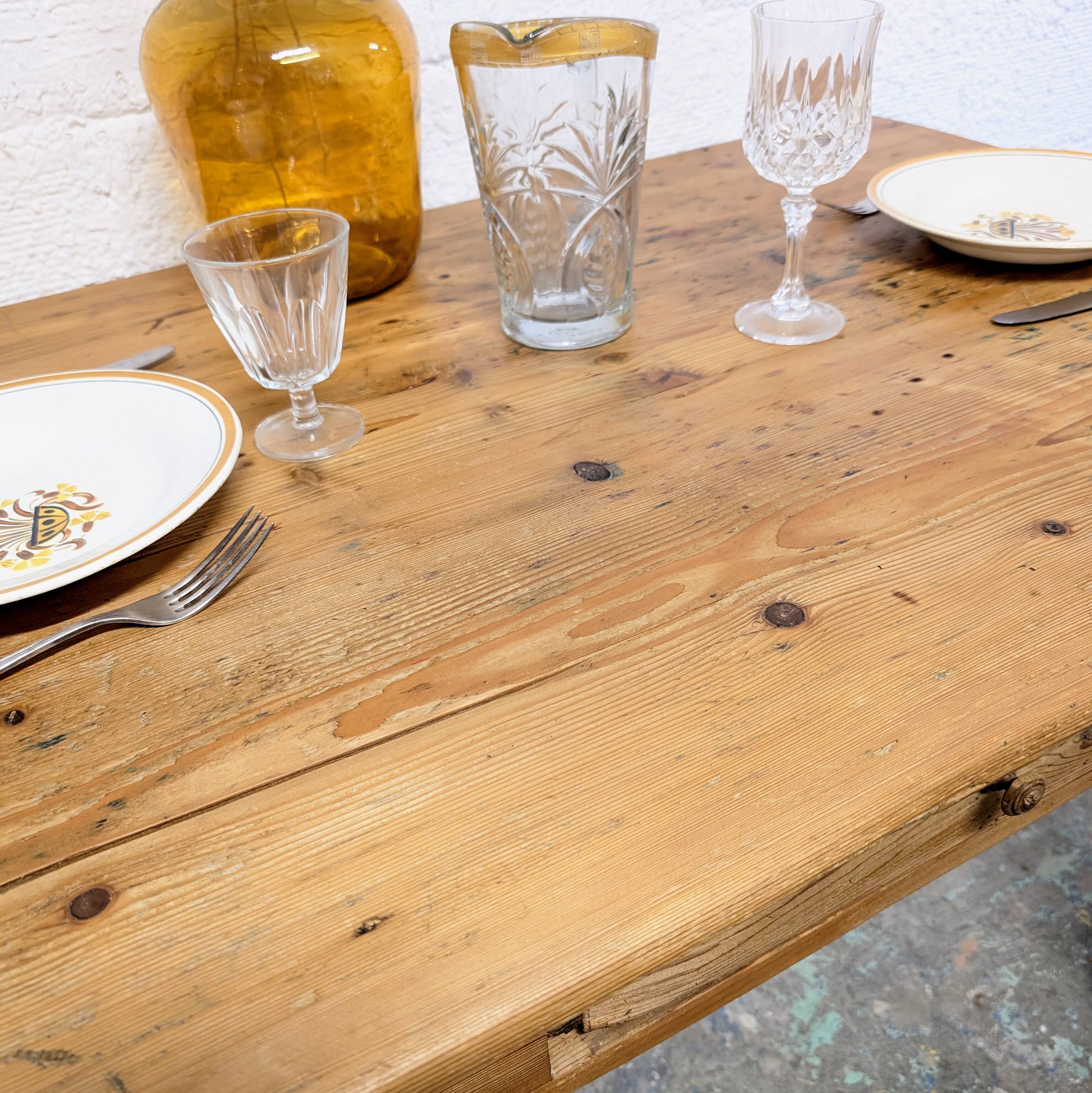 Farmhouse table