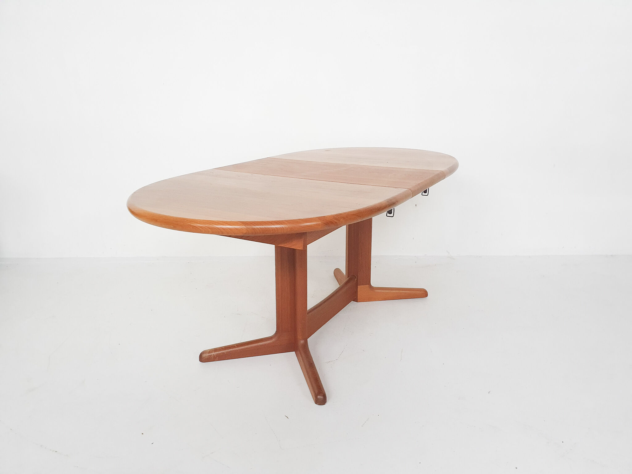 Teak oval extendable dining table by Korup Stolefabrik