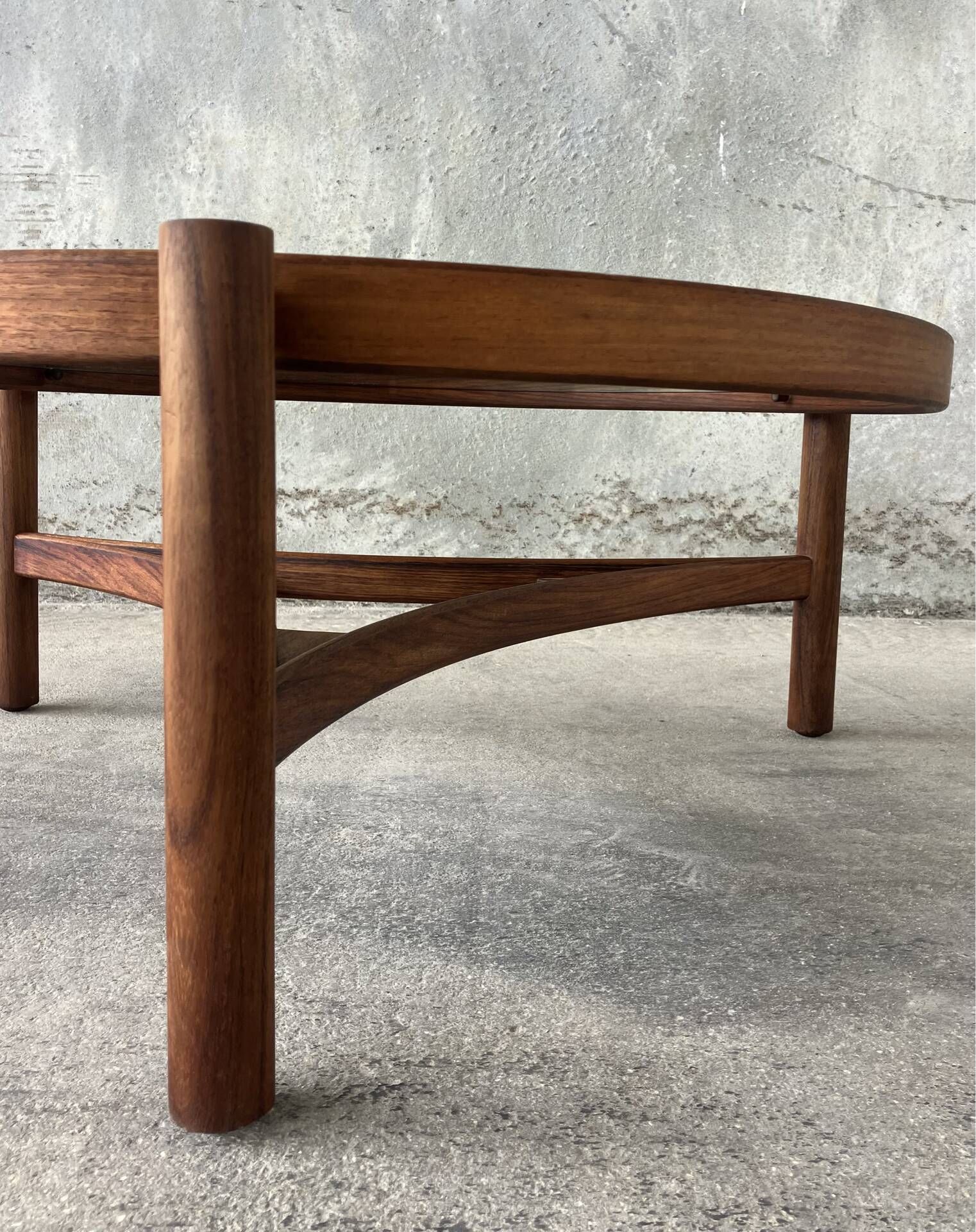 Table basse modèle 775 de Gianfranco Frattini, Cassina, Italie, 1964