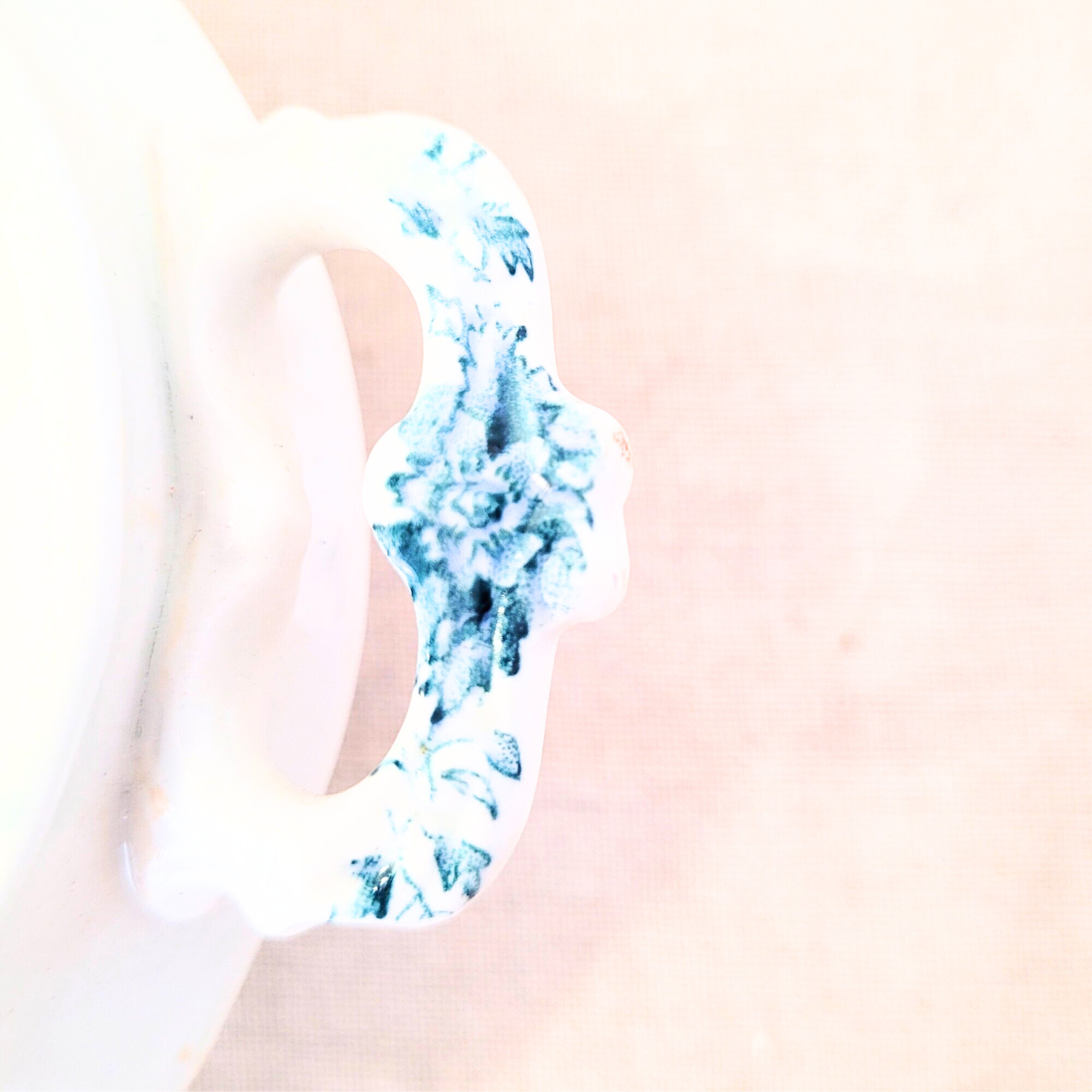 Small English semi-China green porcelain dish, SW Dean Avon pattern