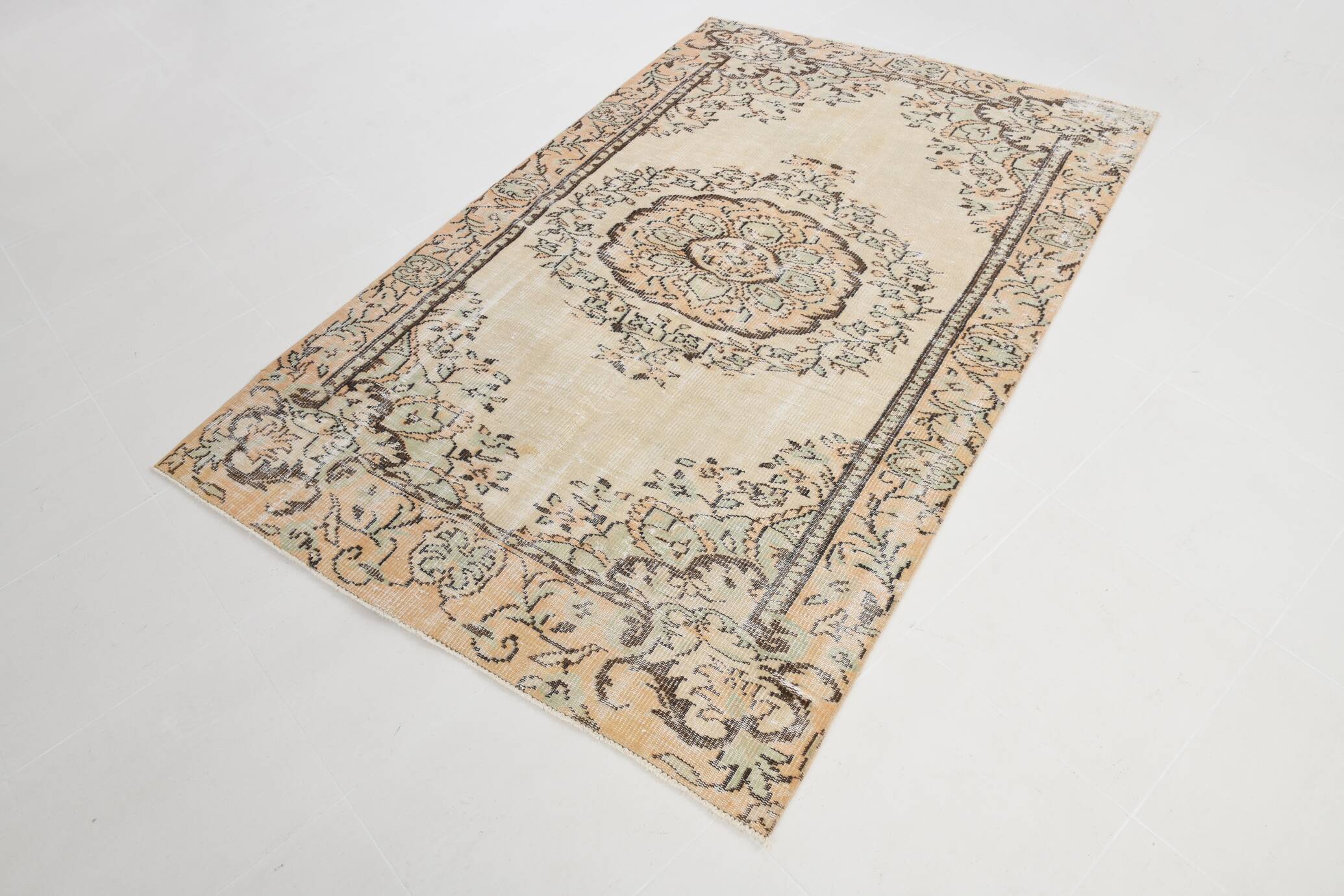 Turkish Rug, 143x224