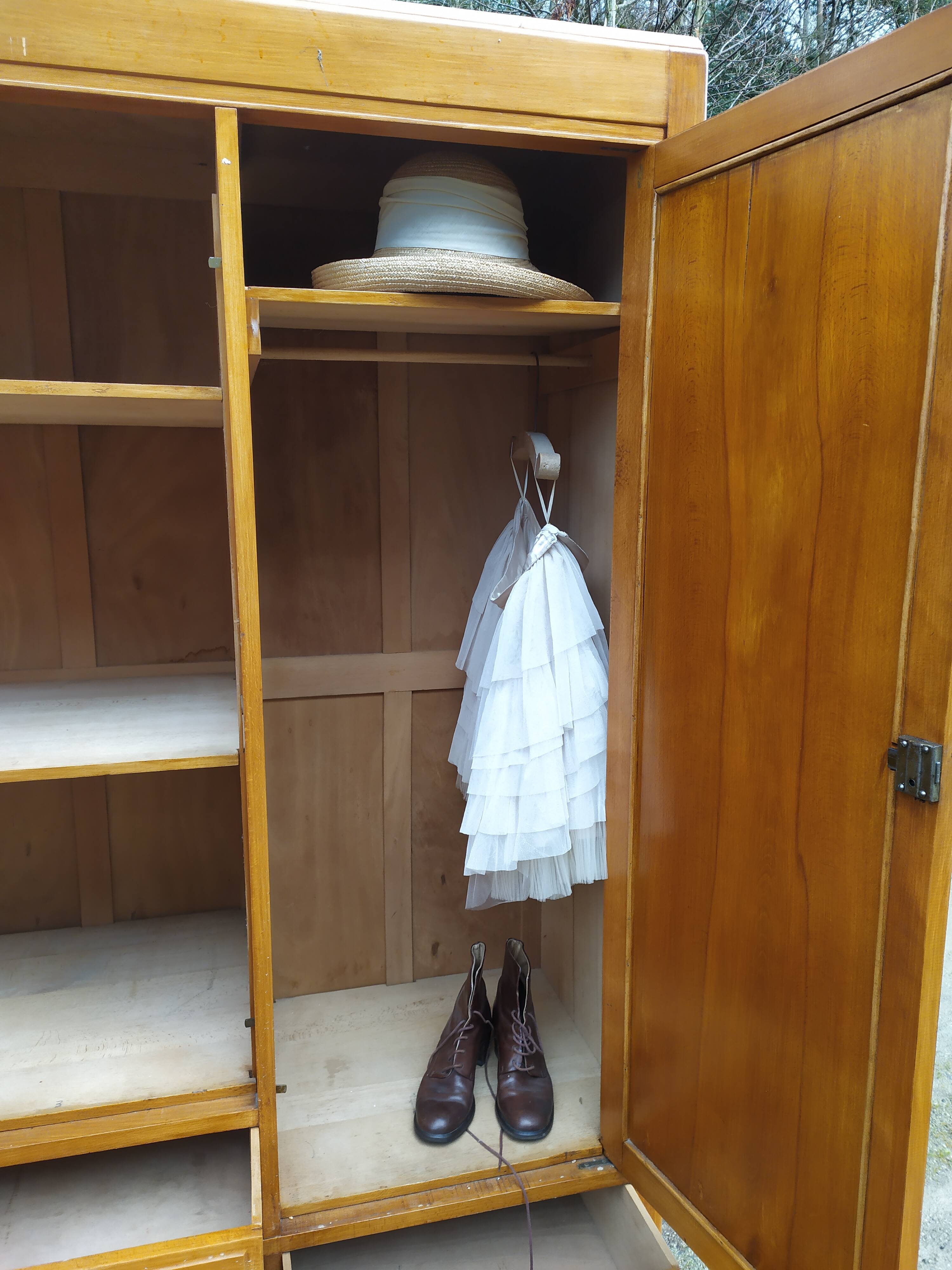 Armoire parisienne années 50