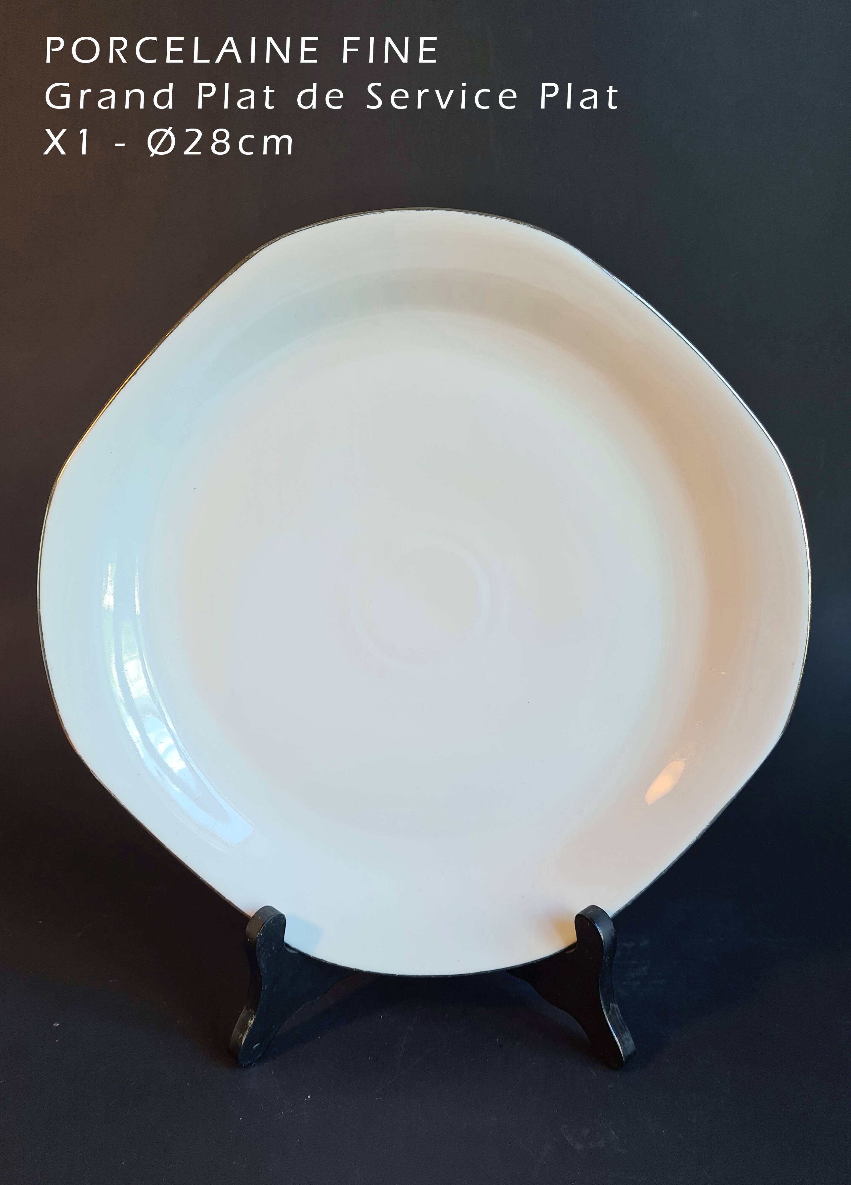 Art Deco dinner service in Fine Limoges Porcelain, signed "M&S"