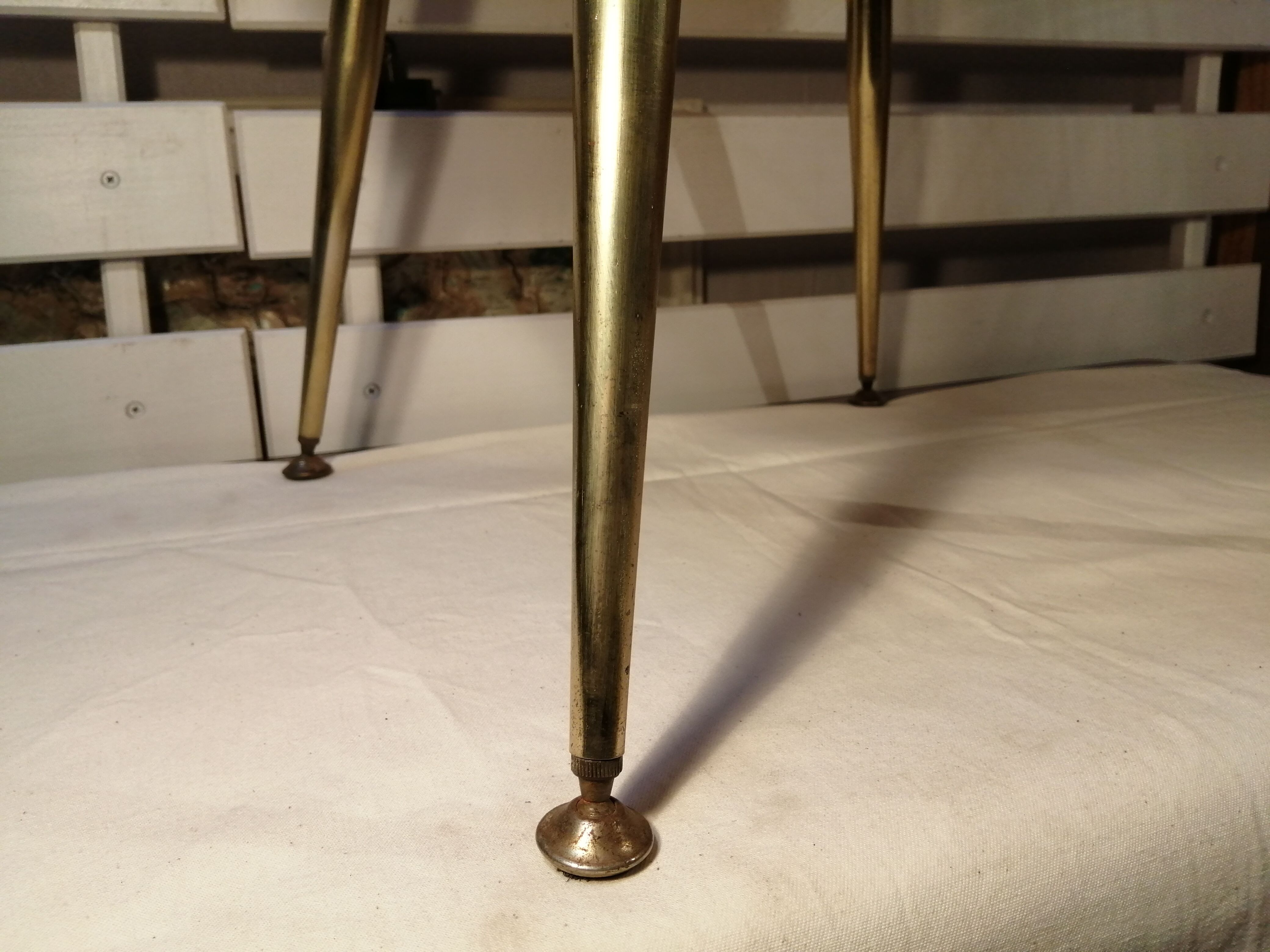 Pelfran-minded red Moumoute armchair