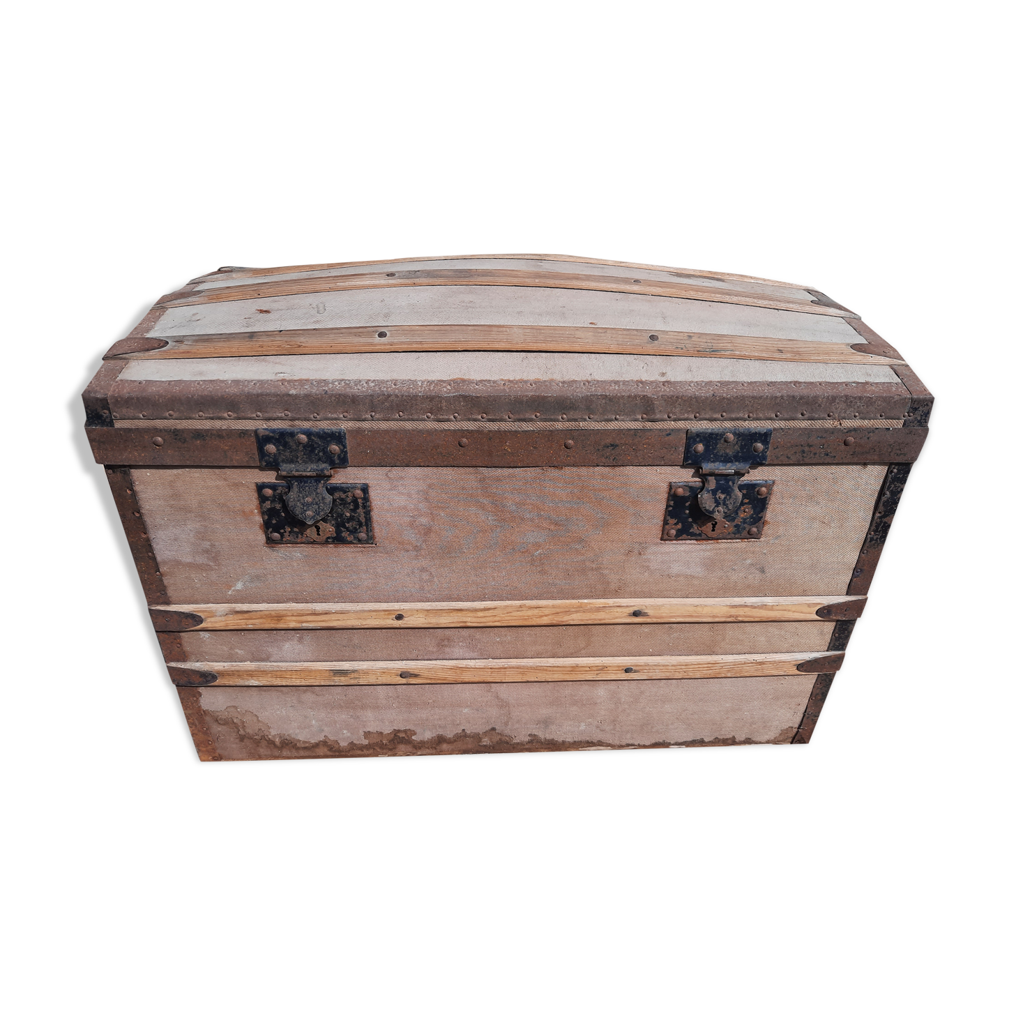 Old bomb travel trunk