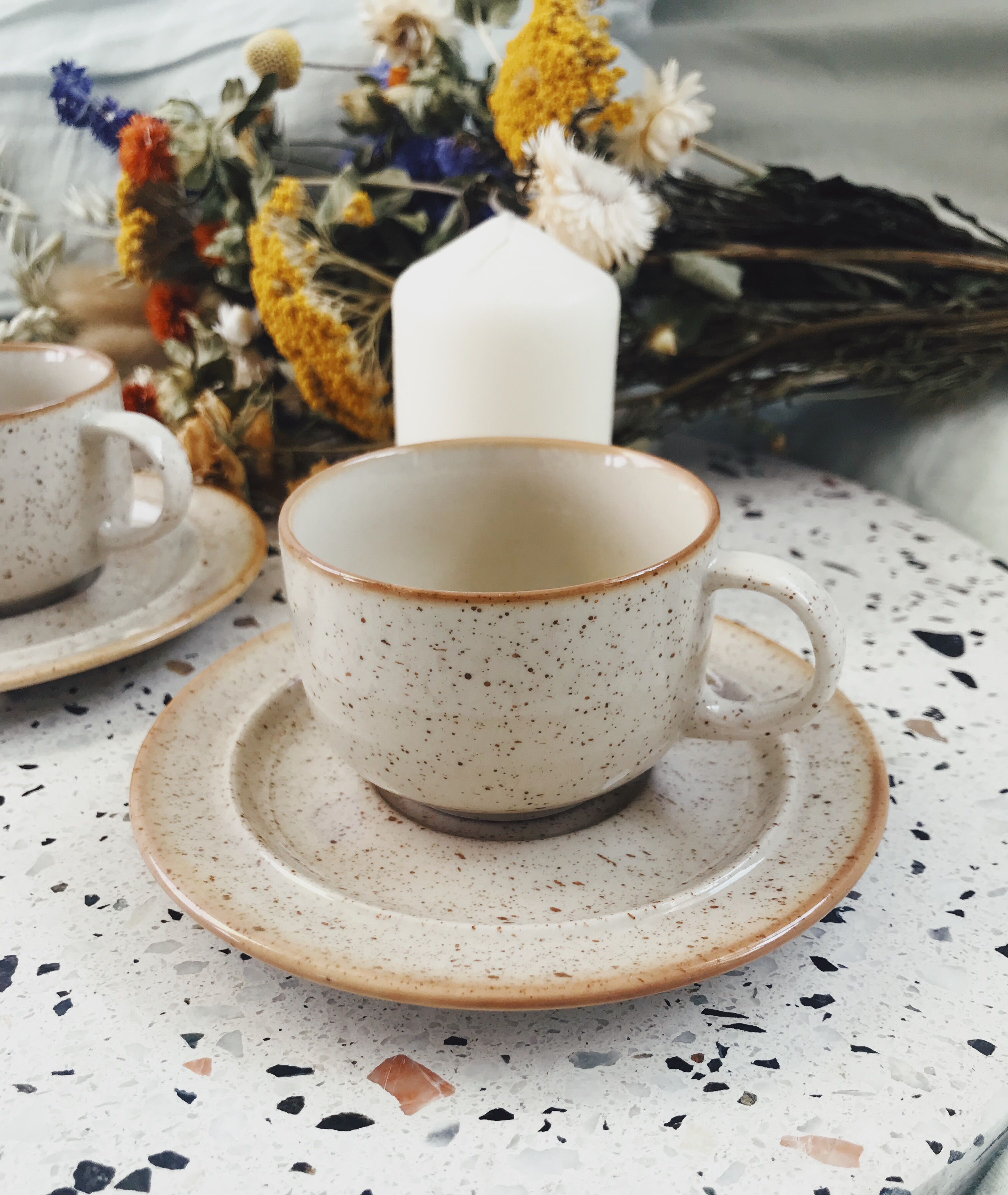 2 cups - saucers