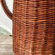 Thermos cafetière en rotin tressé vintage