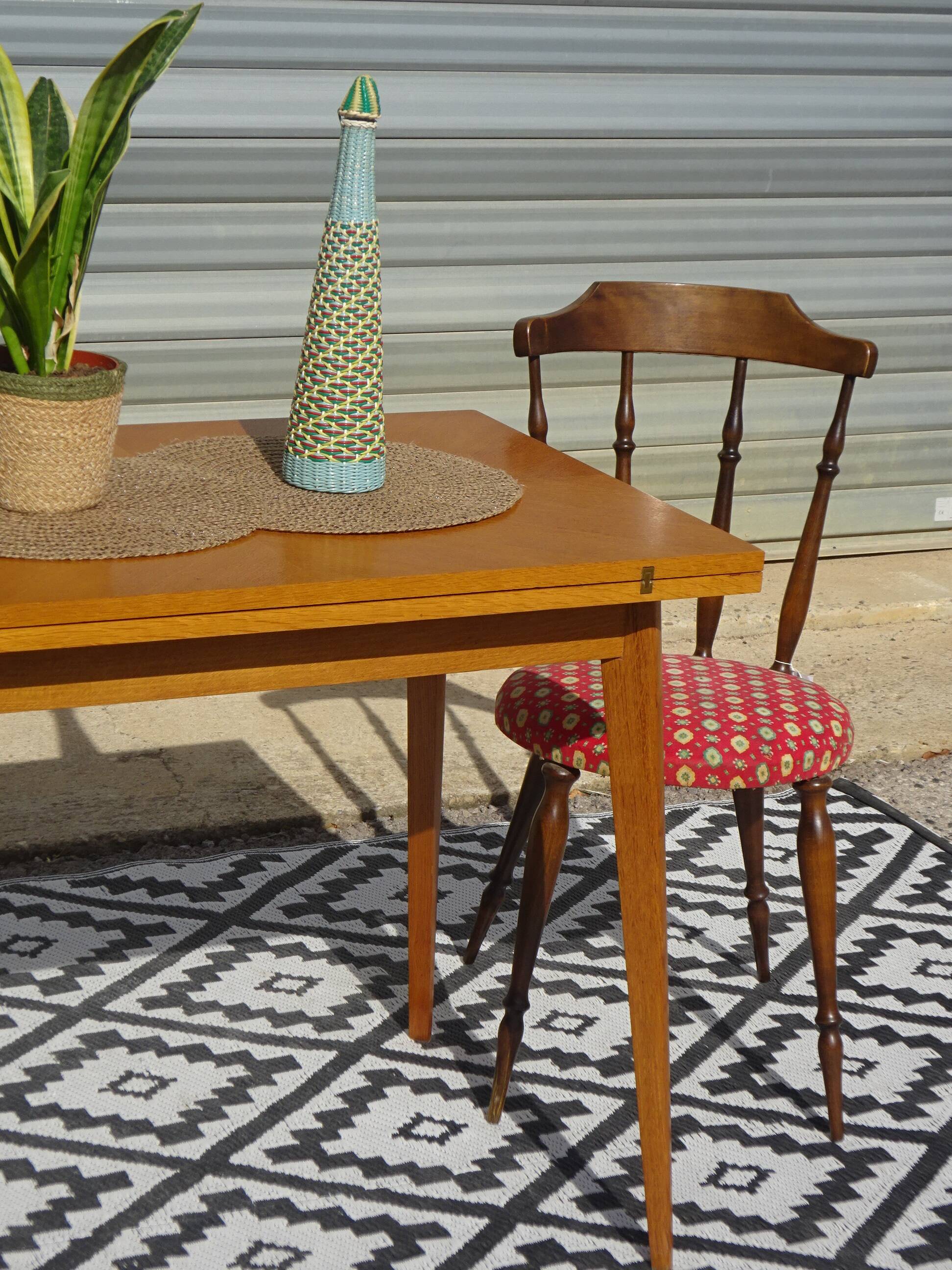 Scandinavian portfolio table model "half-century" by SAM
