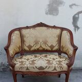 Louis XV shepherdess armchair in carved walnut