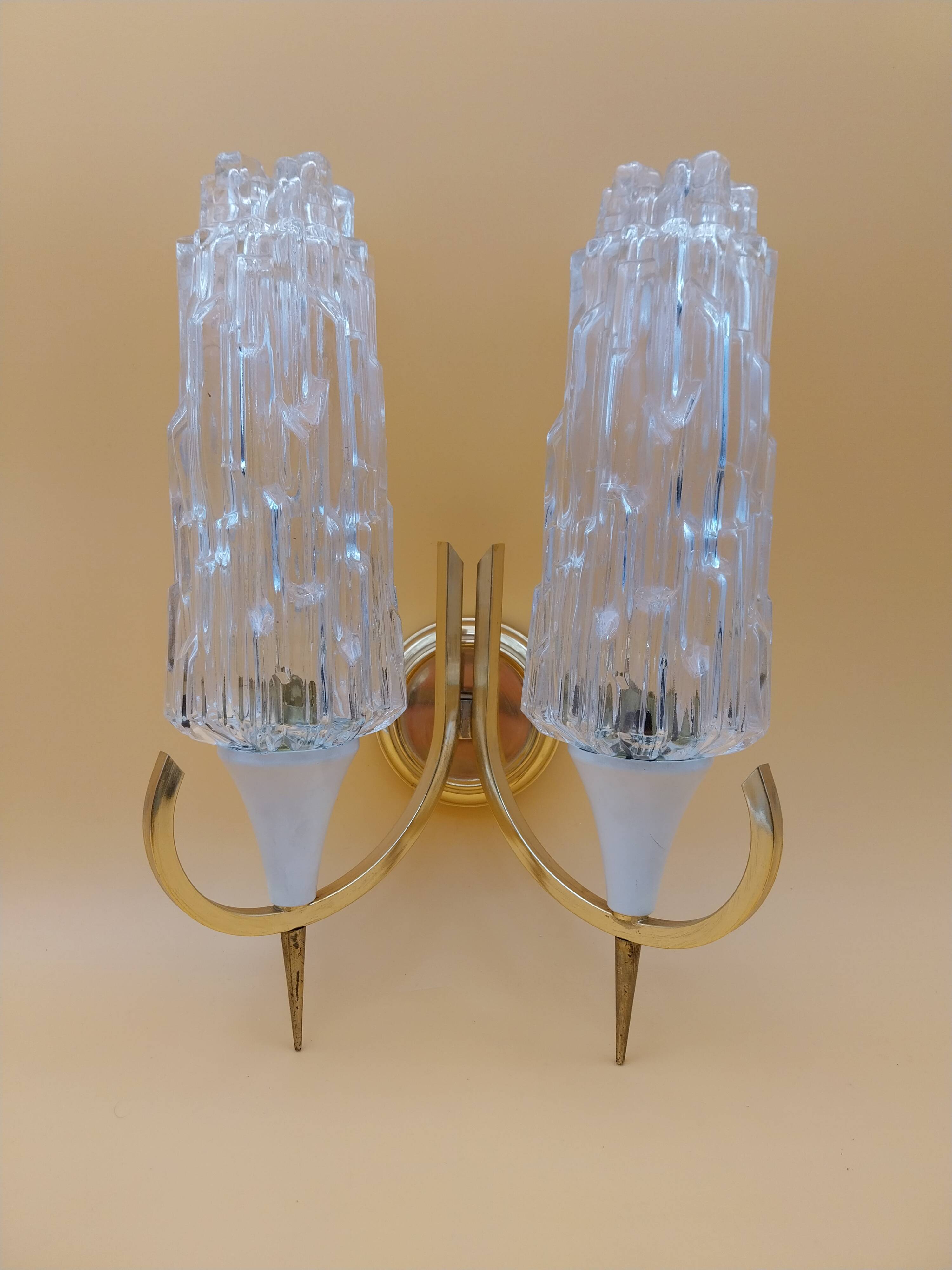 Double tulip wall light in Hoffmeister Iceberg Glass
