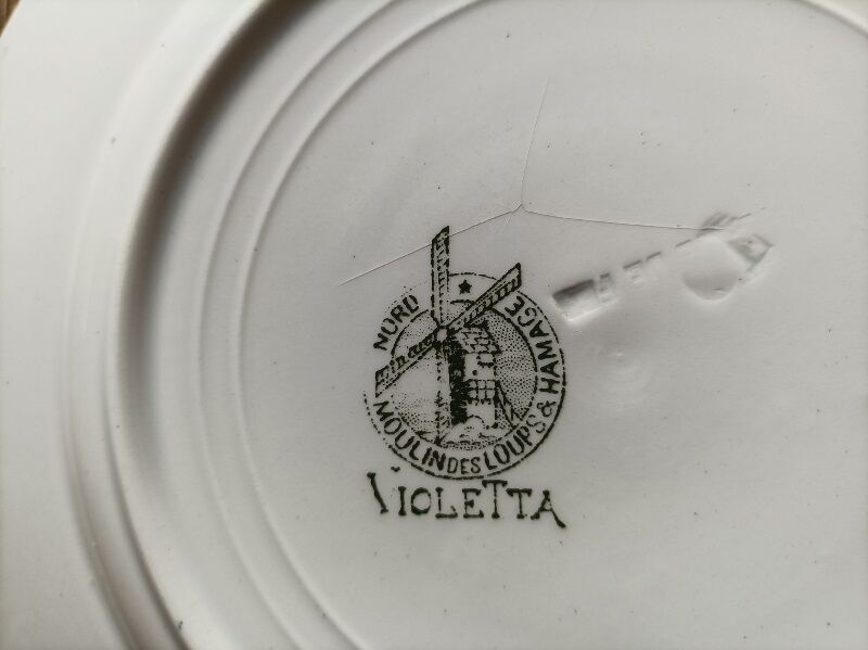 Plate mill wolves Violetta