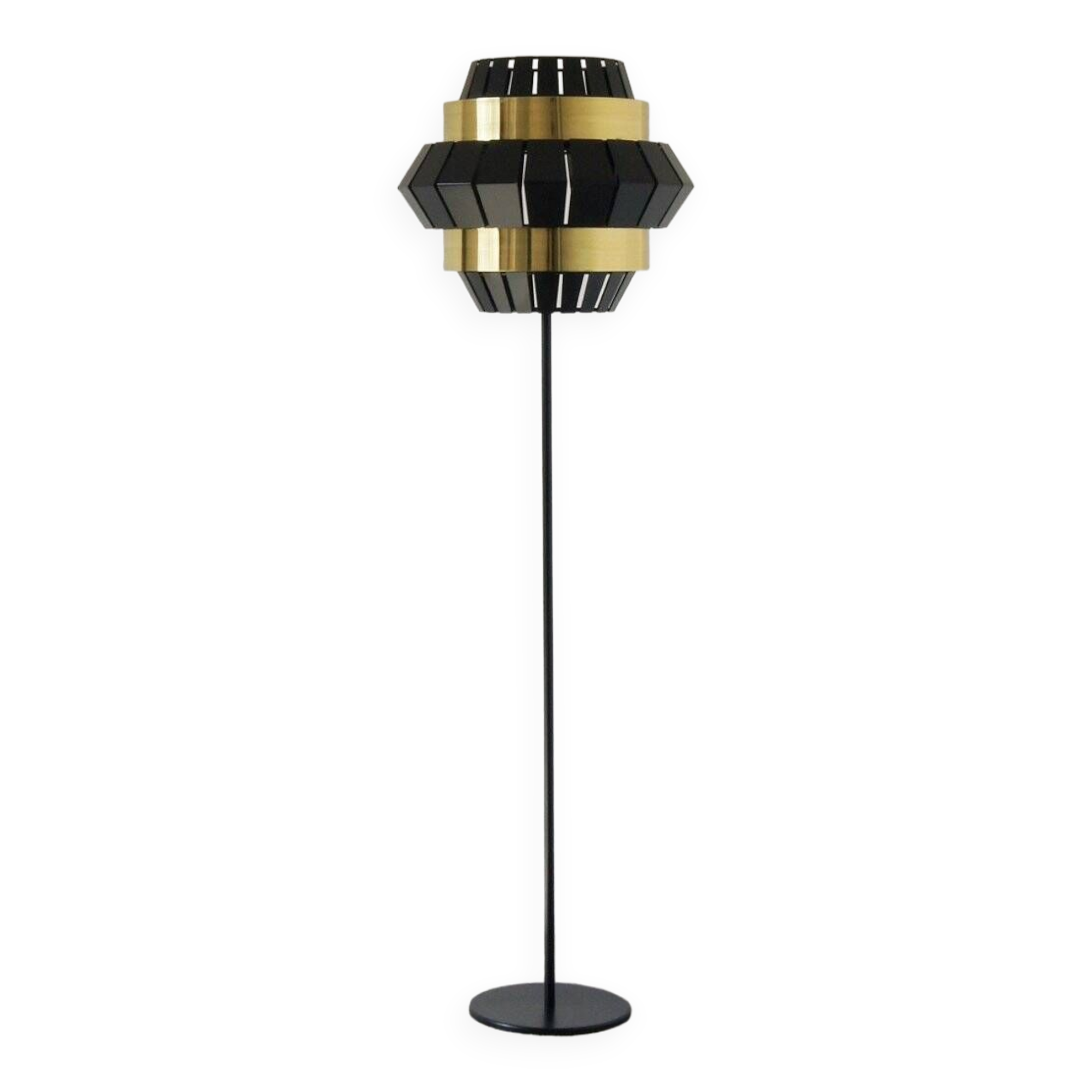 Comb Floor Lamp from Utu Soulful Lighting
