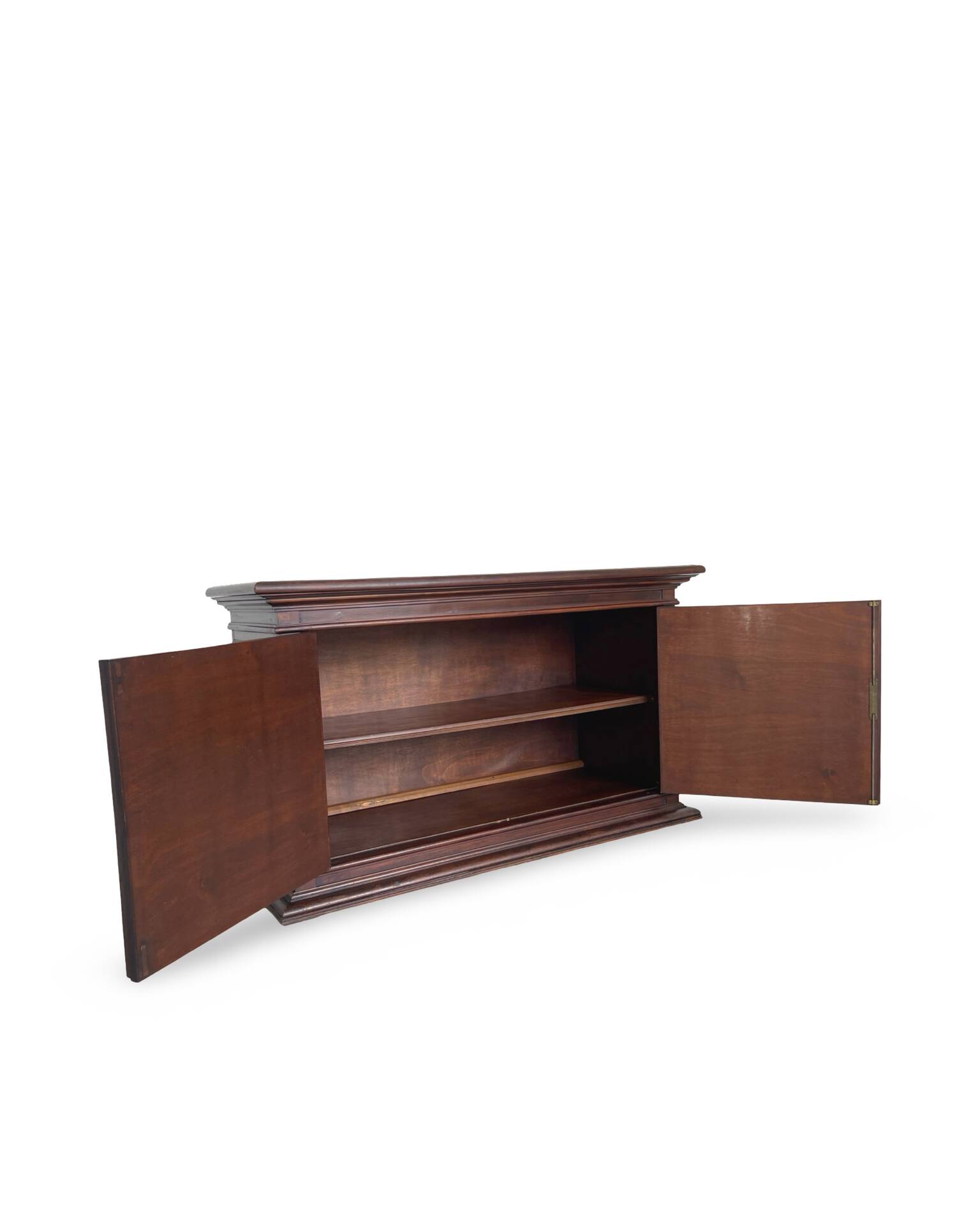 The high-quality Italian Renaissance Revival credenza, 1920s/1930s