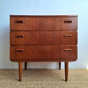Commode scandinave vintage en teck