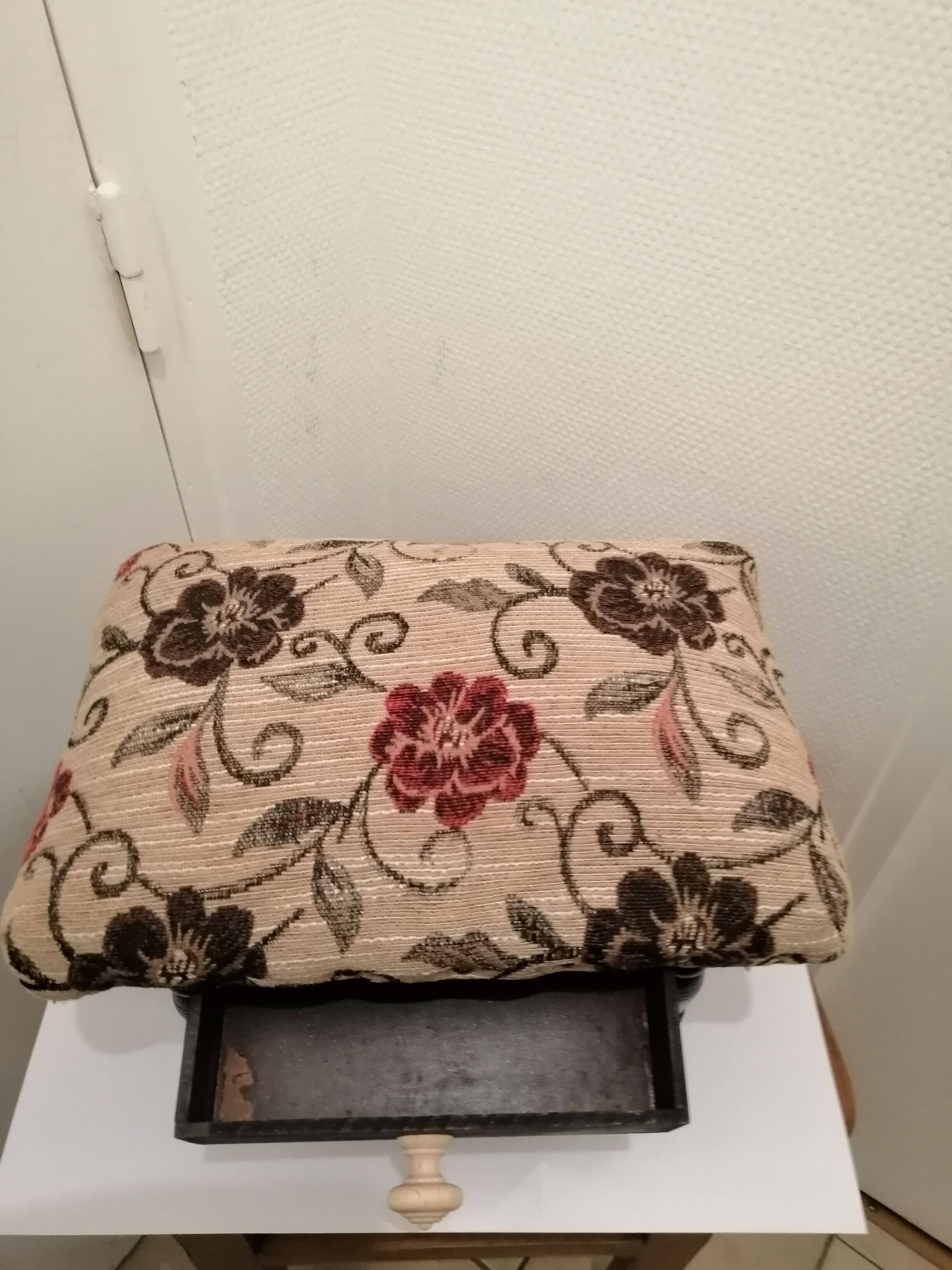 Antique footrest stool in wood and fabric