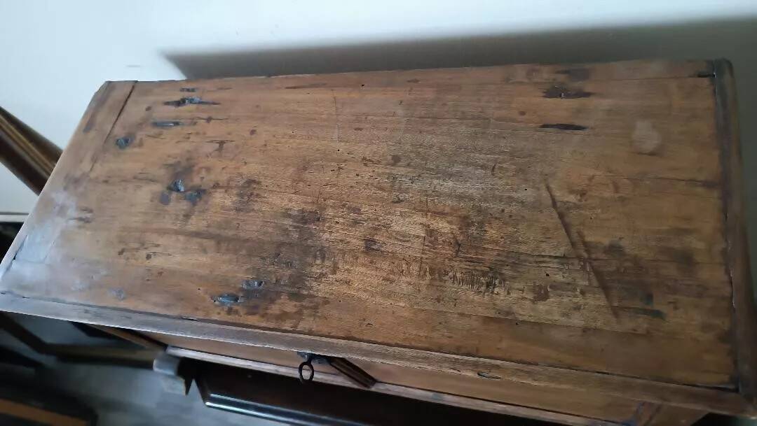 Small wooden travel chest, chest, 17th century, Tuscany