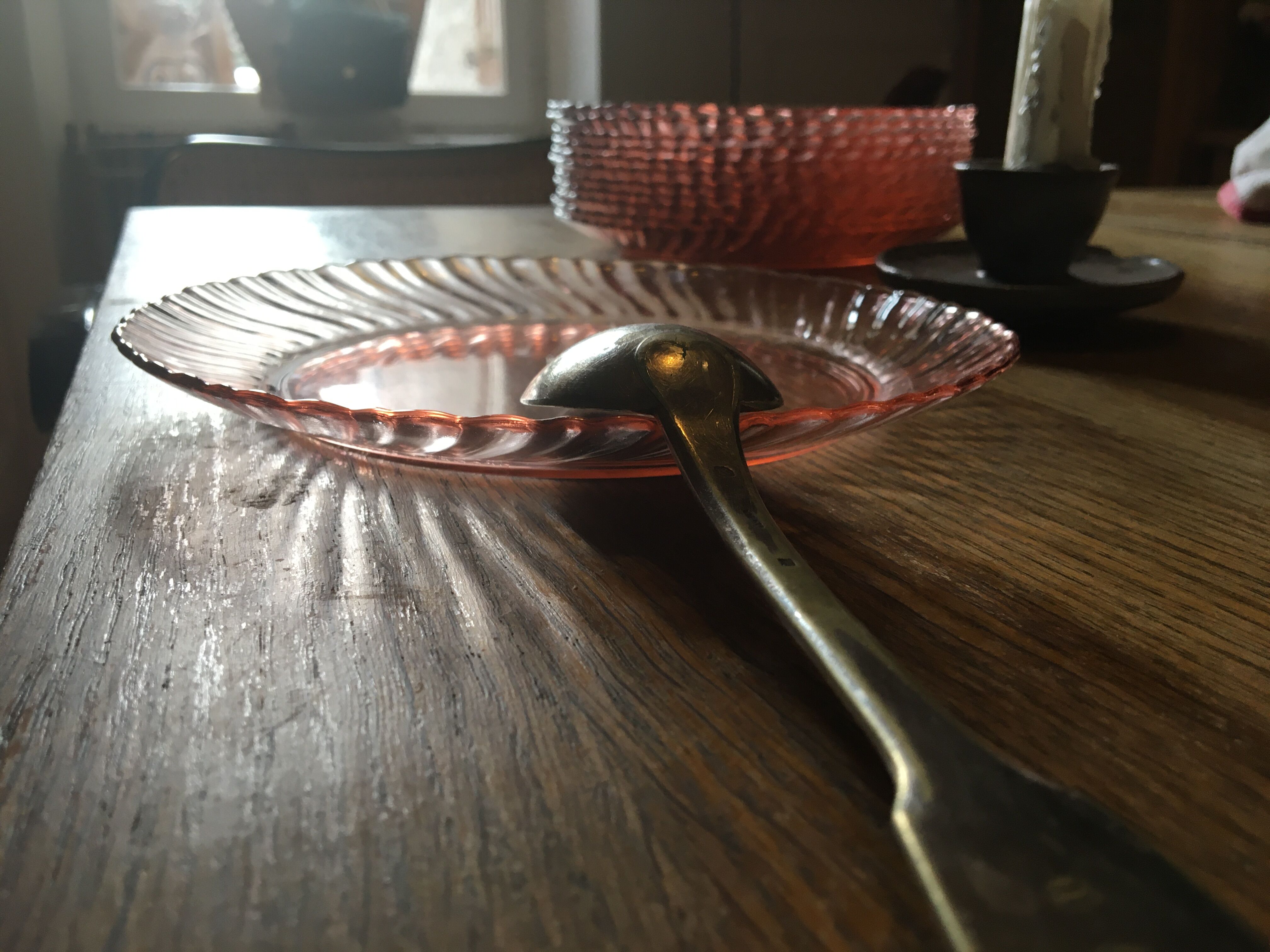 12 powder pink dessert plates