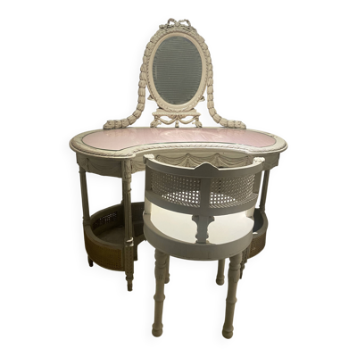 Coiffeuse et sa chaise en cannage de style Louis XVI