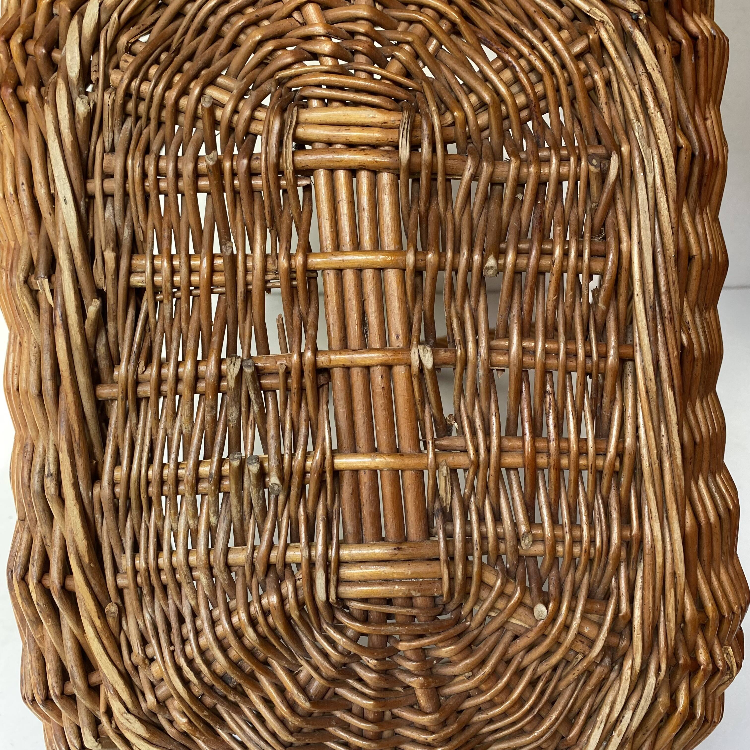 Woven wicker basket