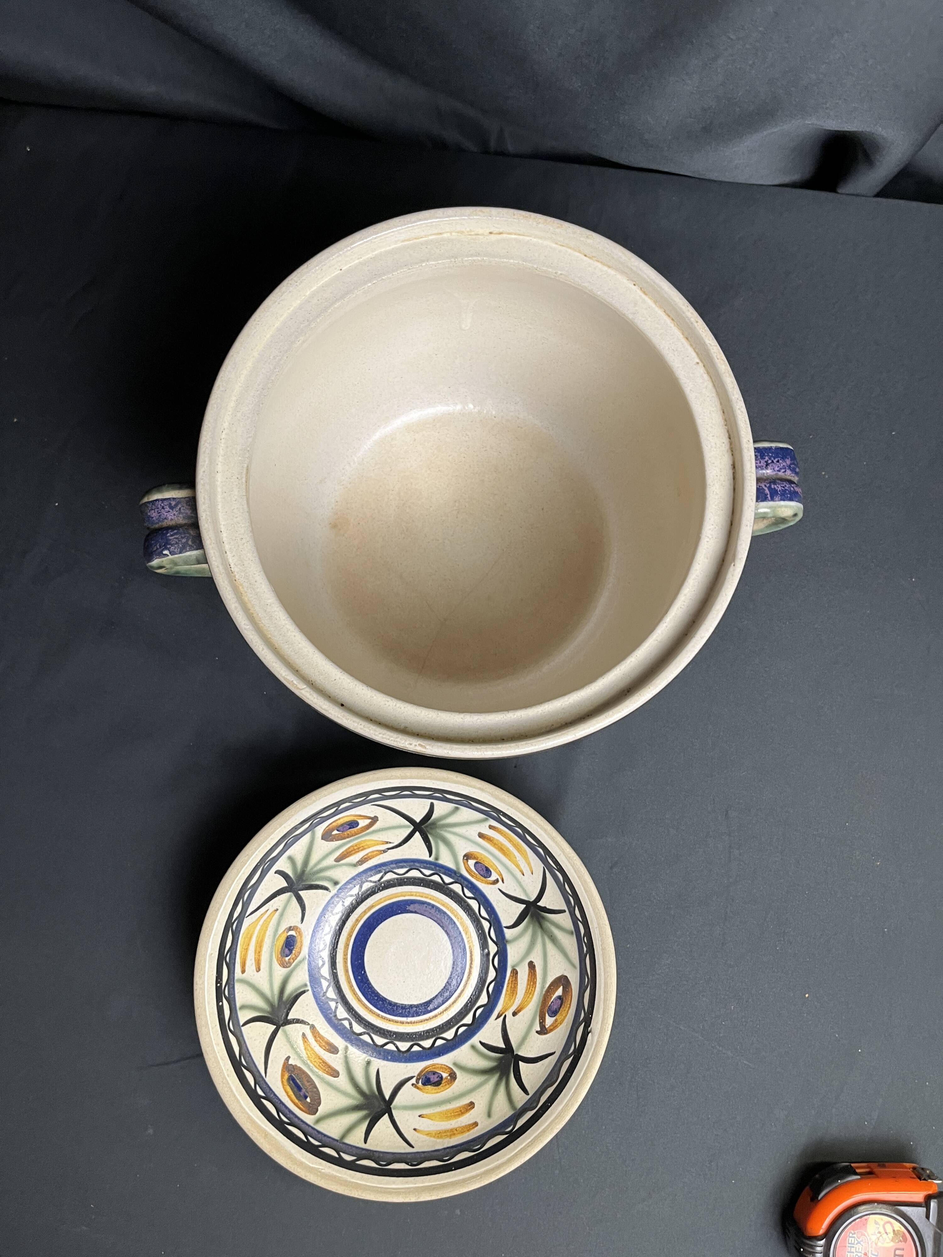 Quimper Keraluc, vintage polychrome earthenware pot or soup tureen circa 1960