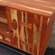 Buffet en bois avec deux portes, un tiroir et deux niches