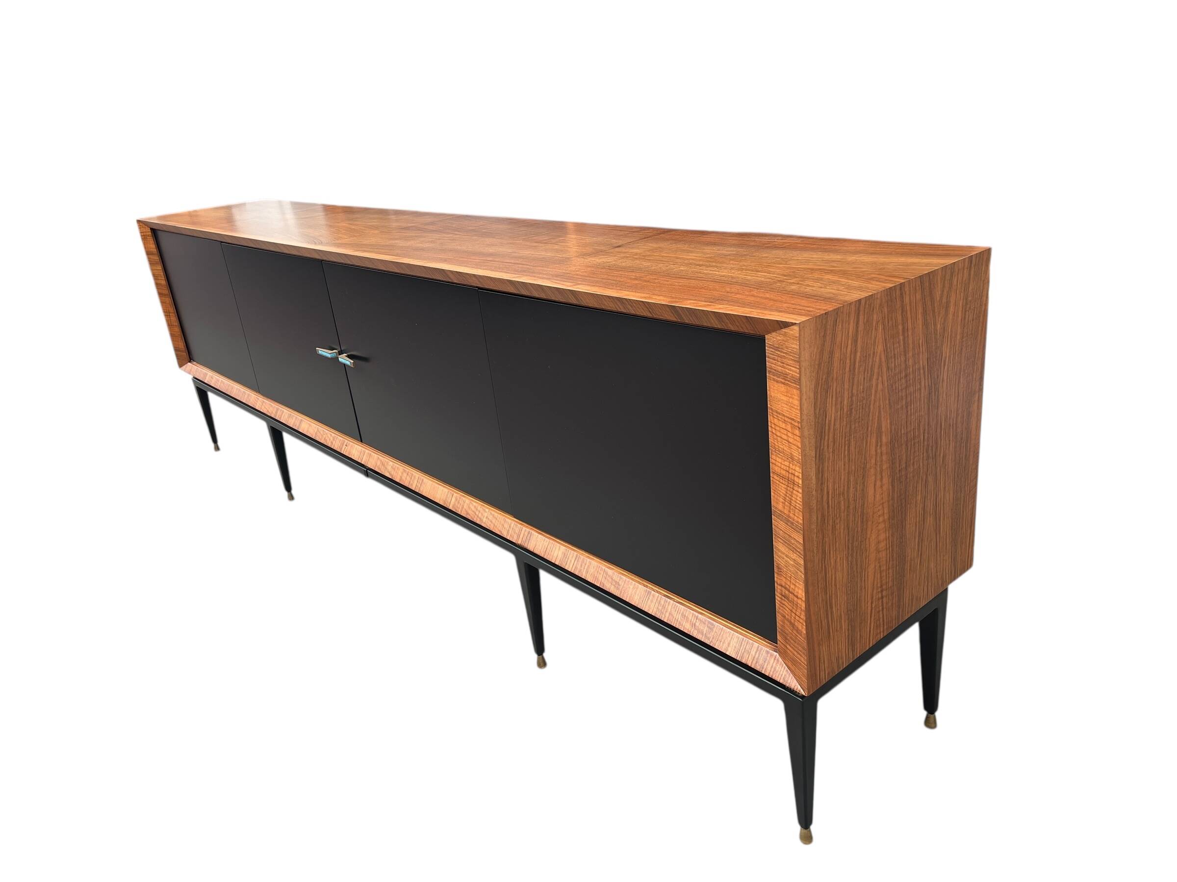 Buffet français, années 1950, noyer