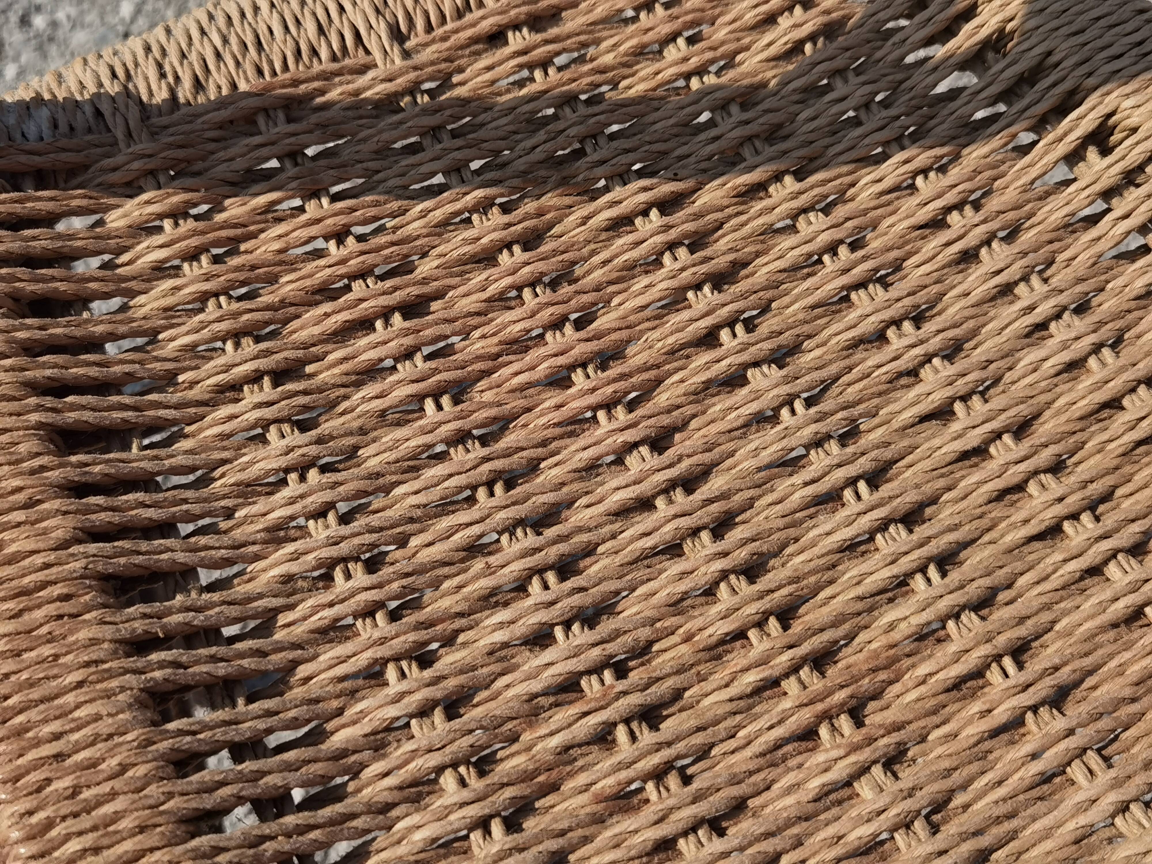 Set of 4 wooden chairs and rope