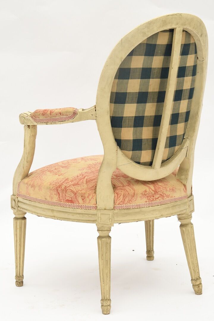 Louis XVI-style shepherdess chair