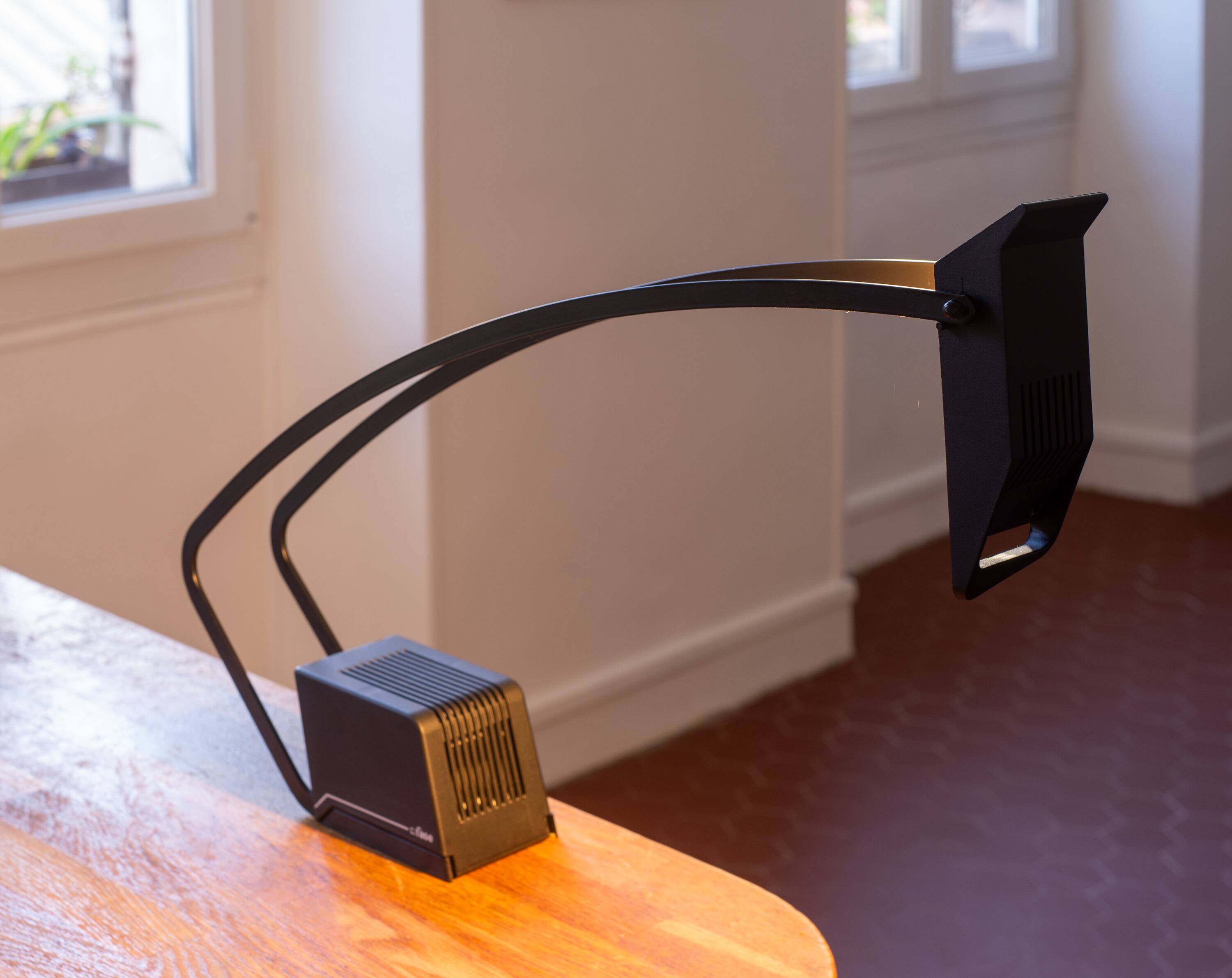 FASE Vintage table lamp from the 80s - Model: Nutria - Good condition