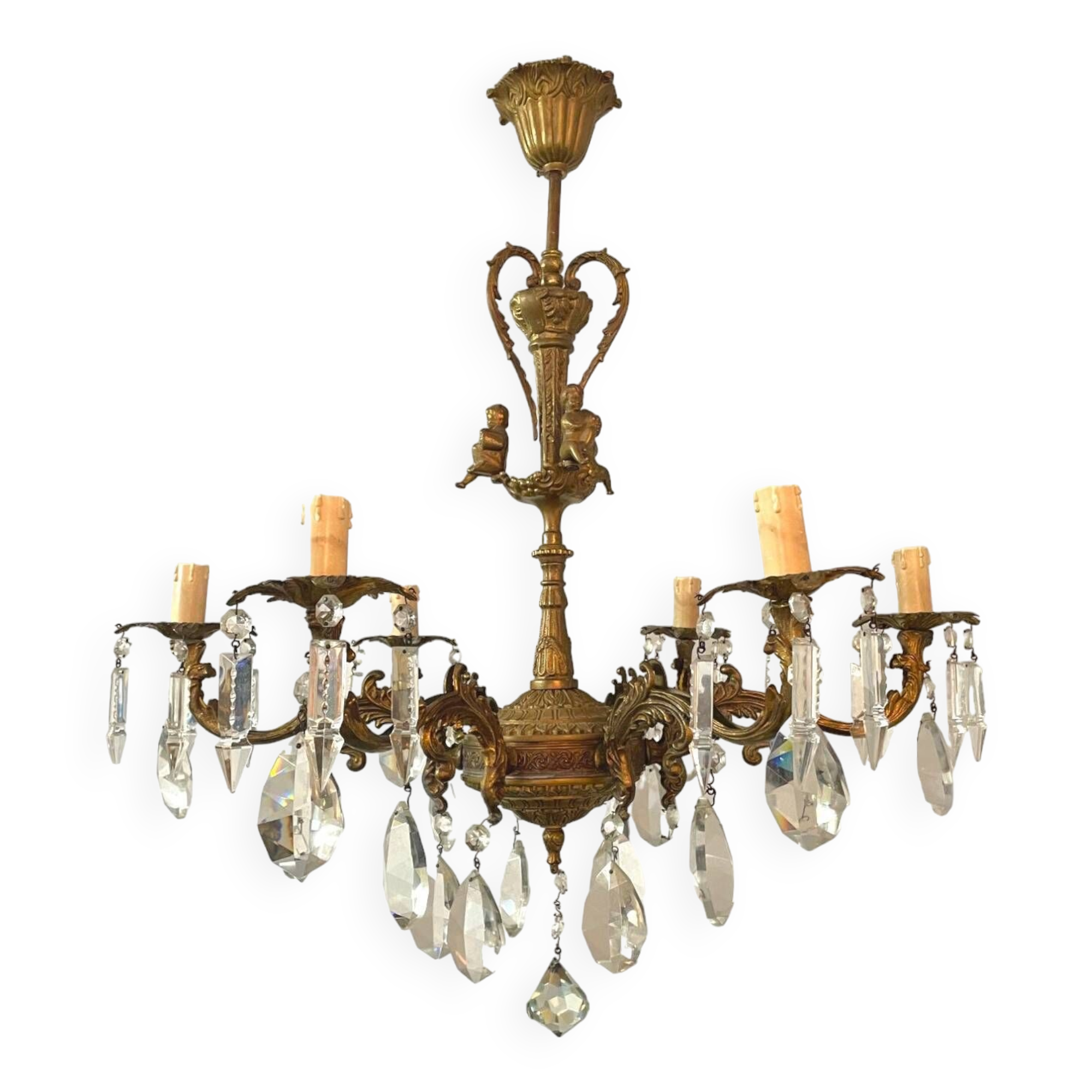 Chandelier with tassels and angels as ornamentation (rare)