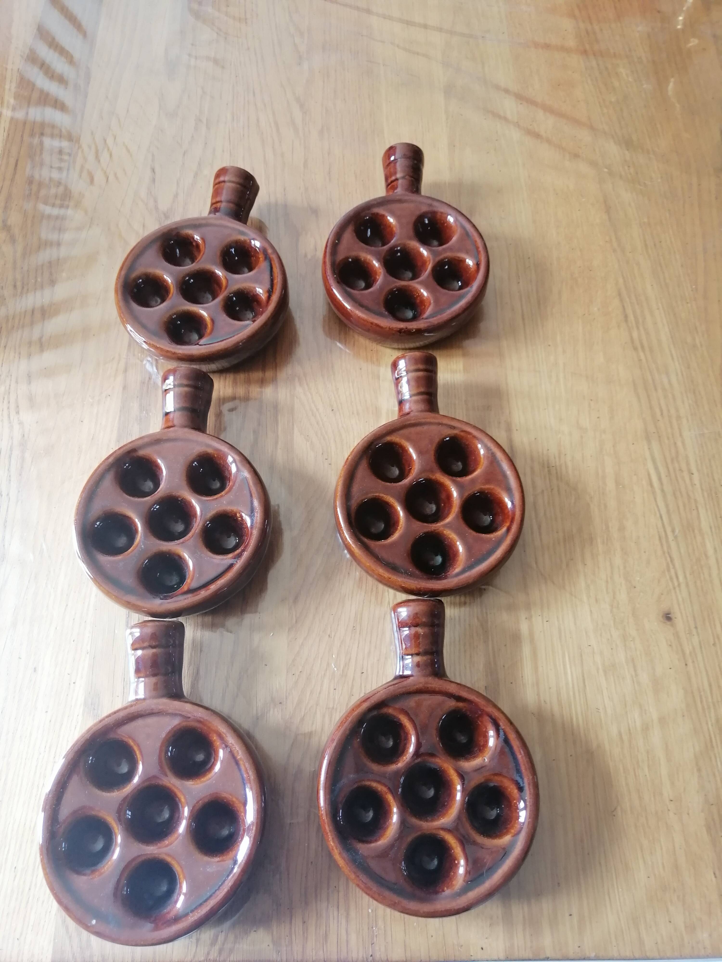 6 vintage snail pans
