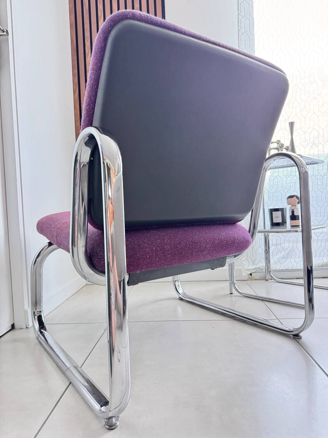 Old vintage Strafor fireside chair