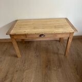 Table basse en bois brut