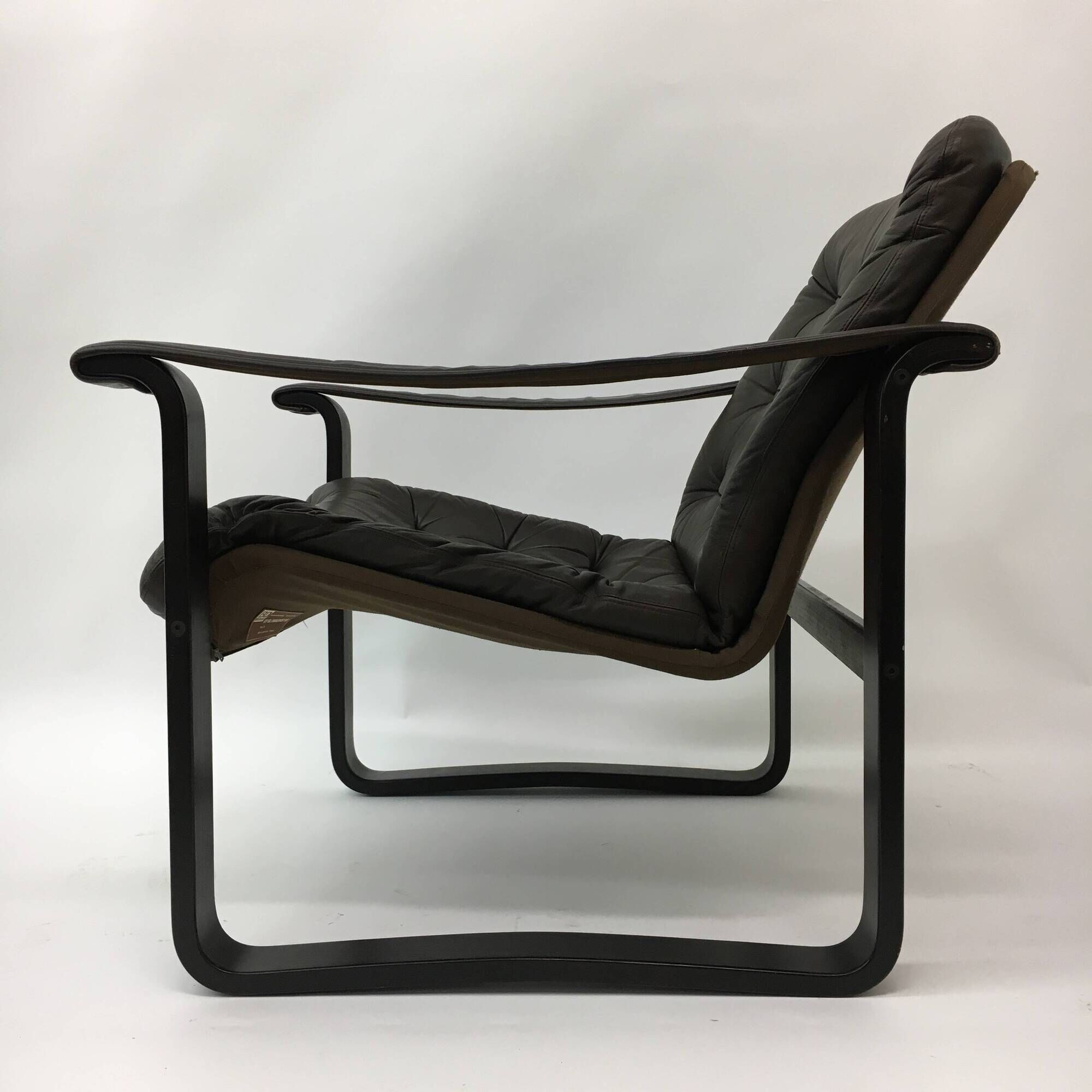 Mid-century design OY BJ Dahlqvist AB Dark Brown Leather safari lounge chai