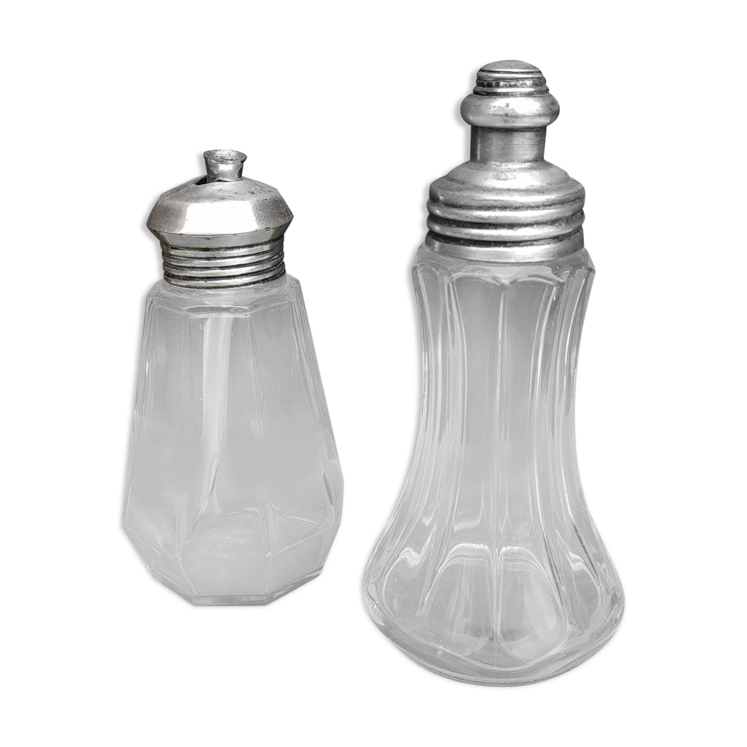 Batch of 2 sugar sprinklers