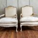 Paire de bergères de style Louis XV