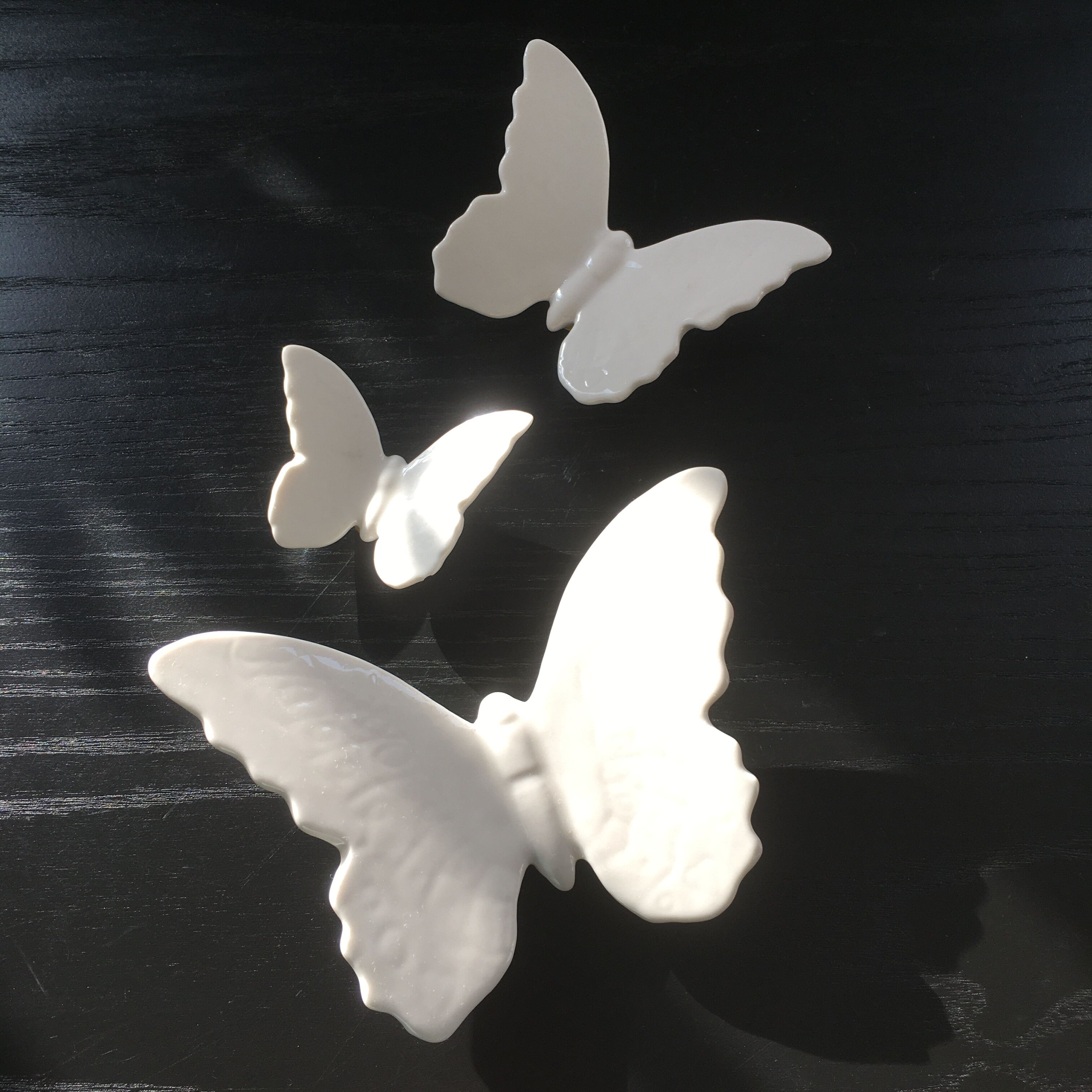 Theft of 3 porcelain butterflies
