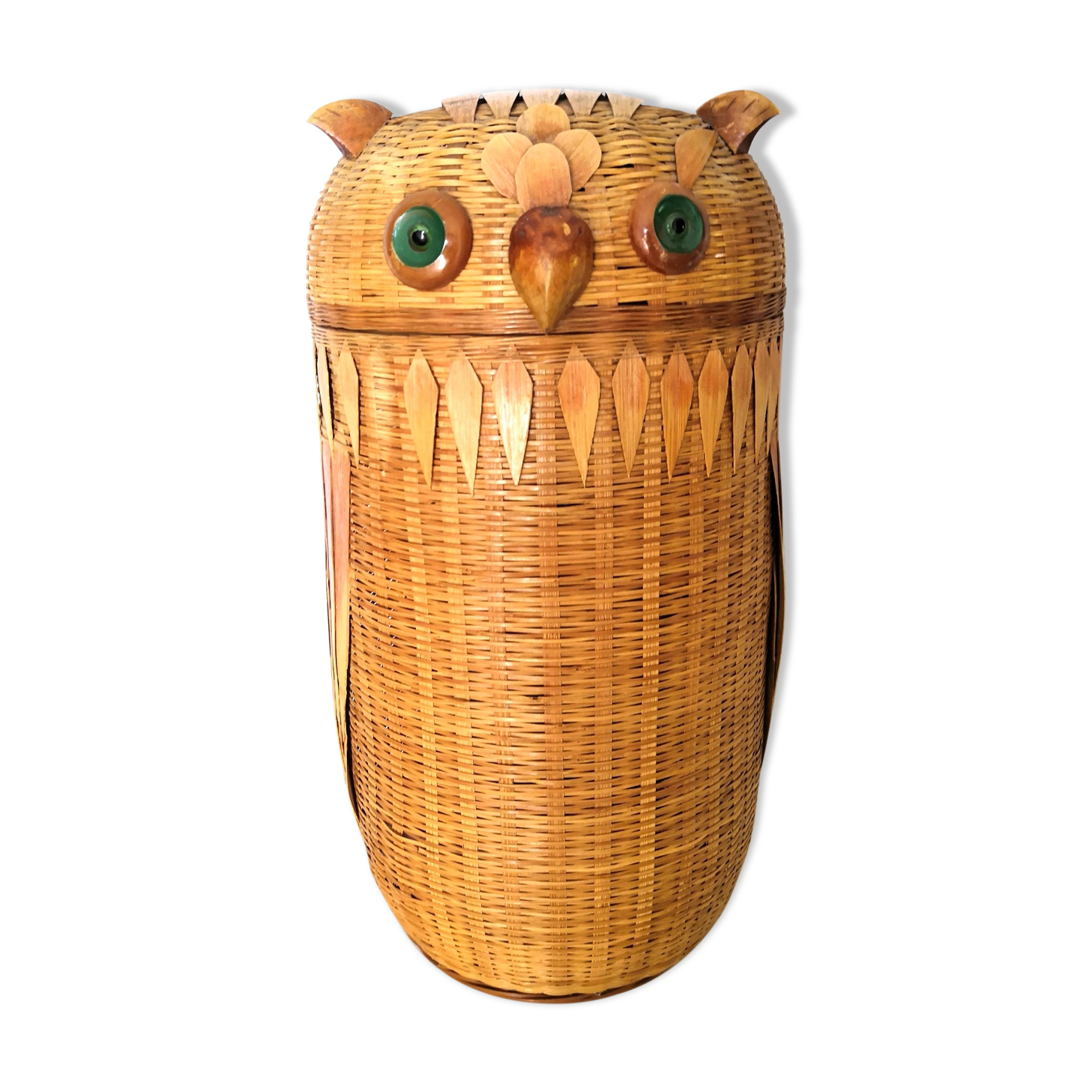 Wicker basket shape owl design 70s