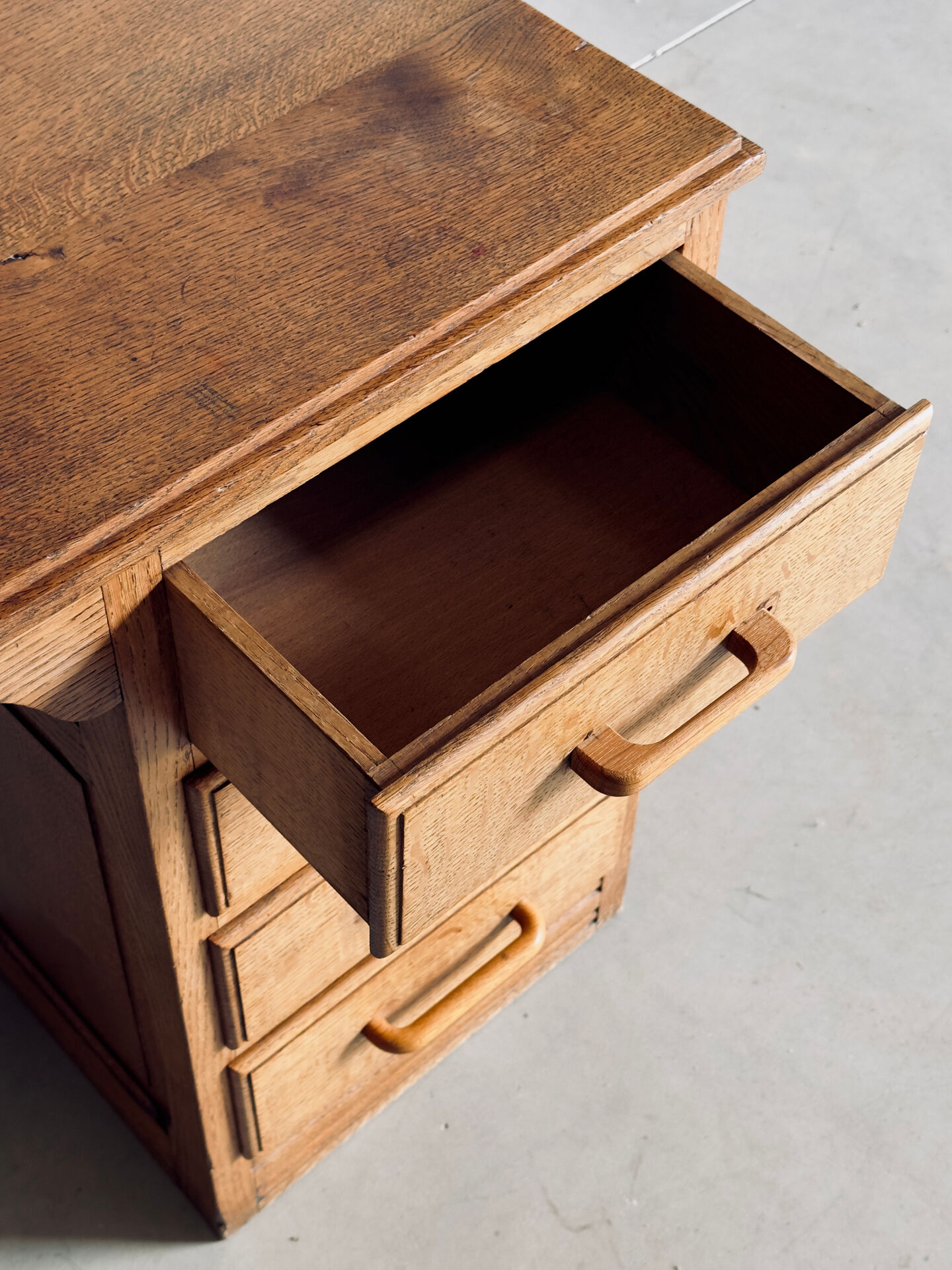 Small vintage desk from the 50s and 60s.