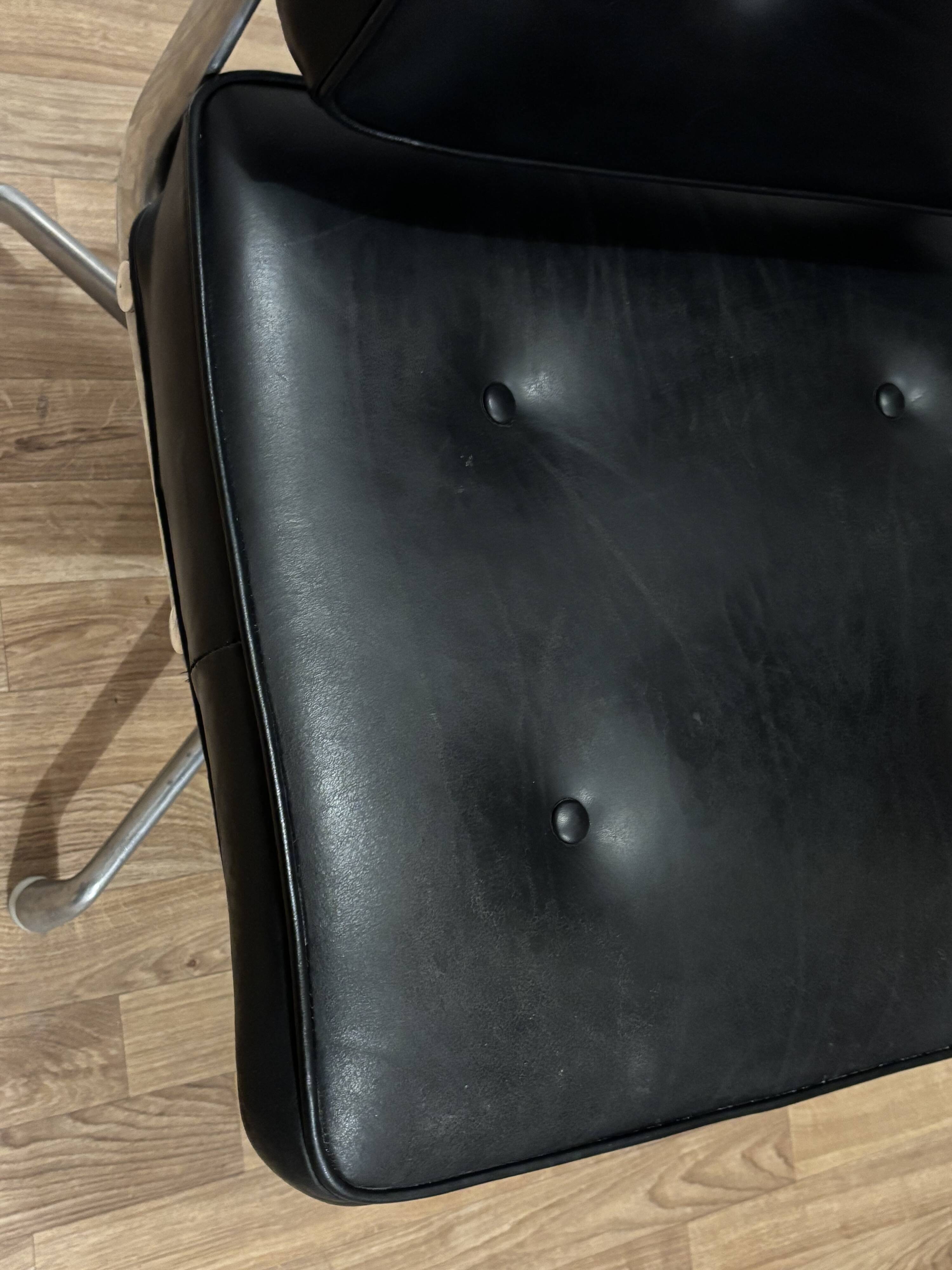 Intermediate Eames Chair from the 1970s in leather.