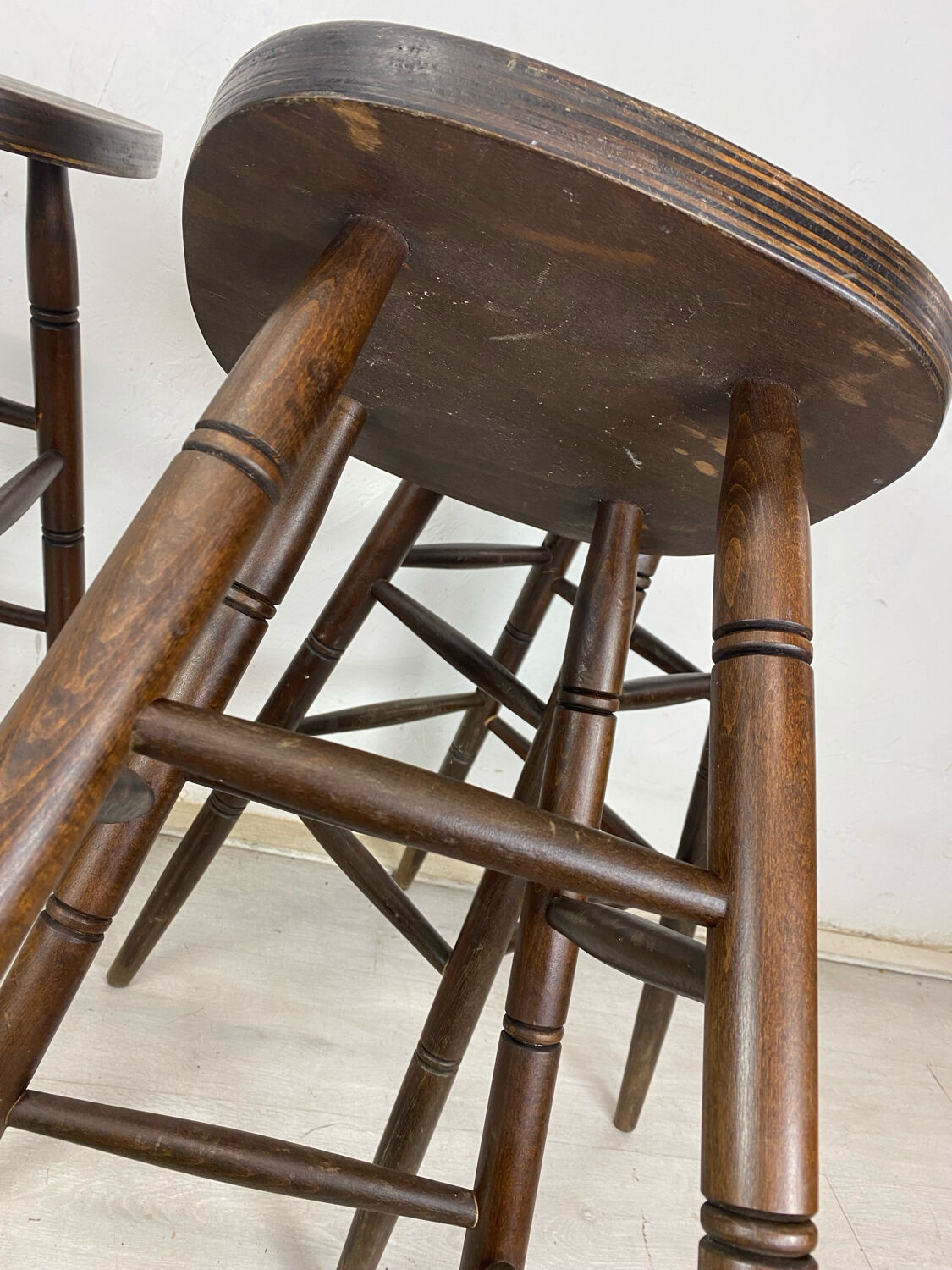 Bar stool